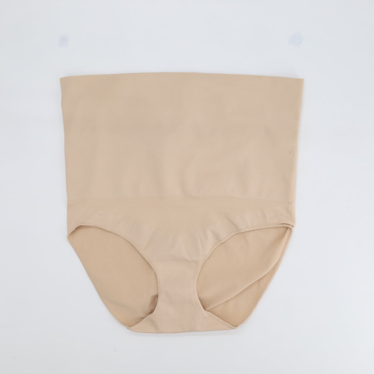 Culotte gainante Beige