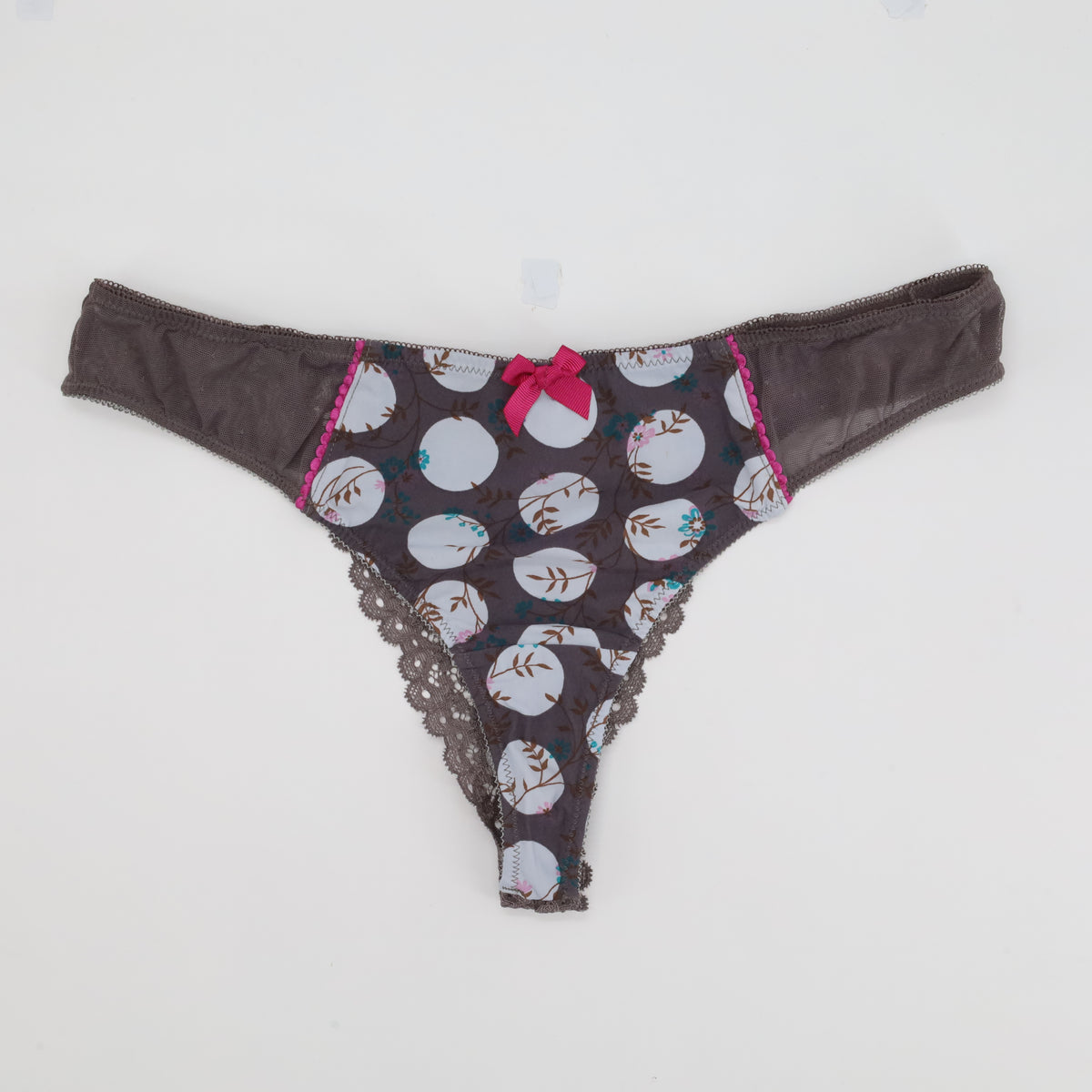 String Daniel Hechter Gris