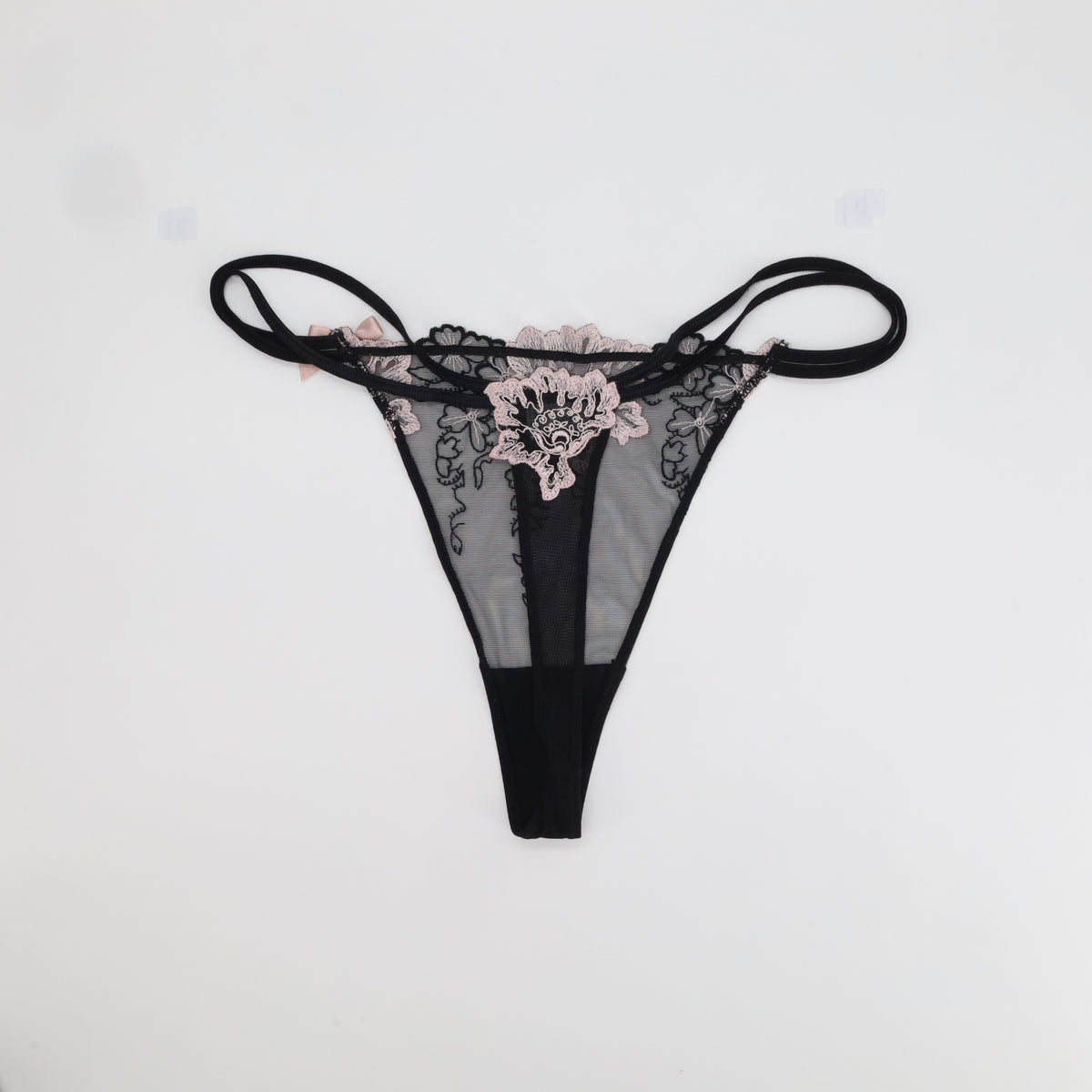 String Lise Charmel Noir