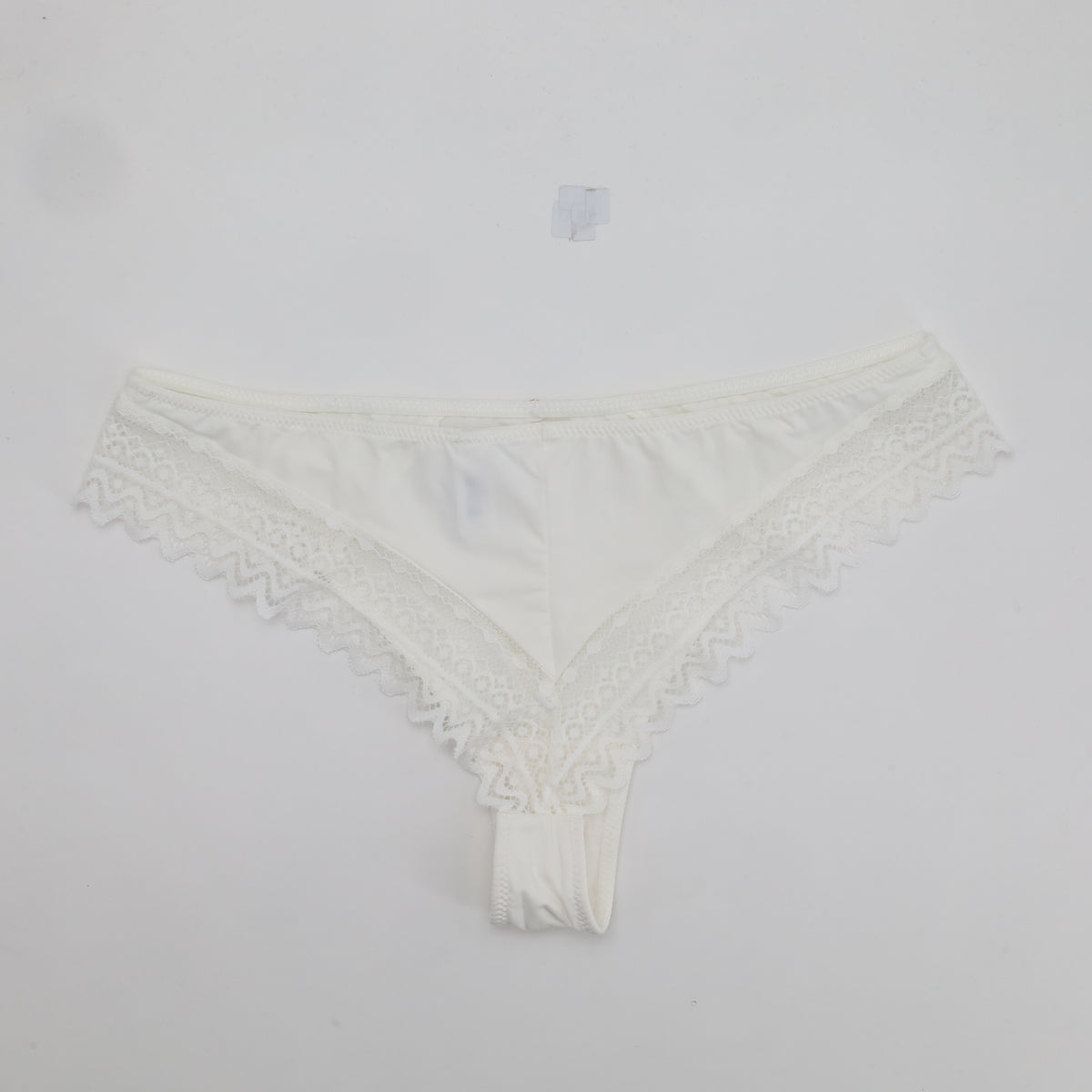 Tanga RougeGorge Blanc