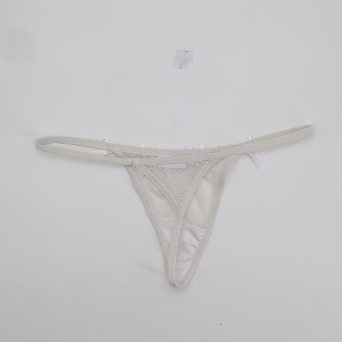 String Blanc