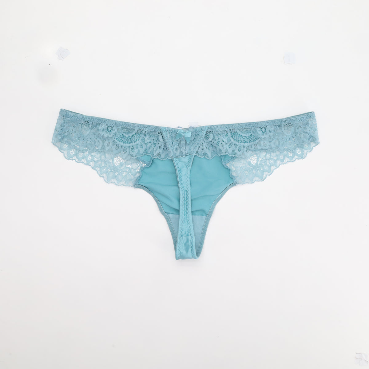 String RougeGorge Bleu