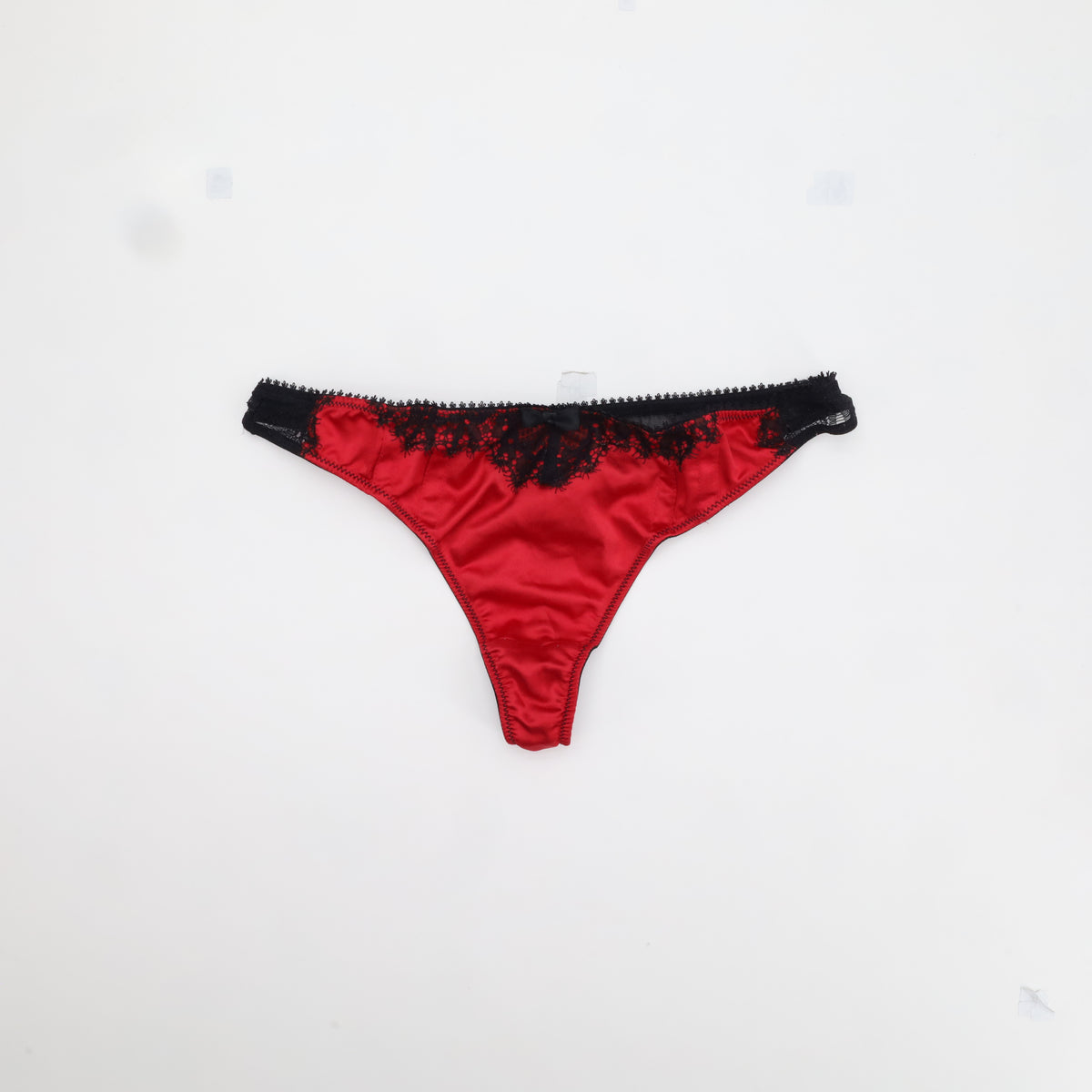 String RougeGorge Rouge
