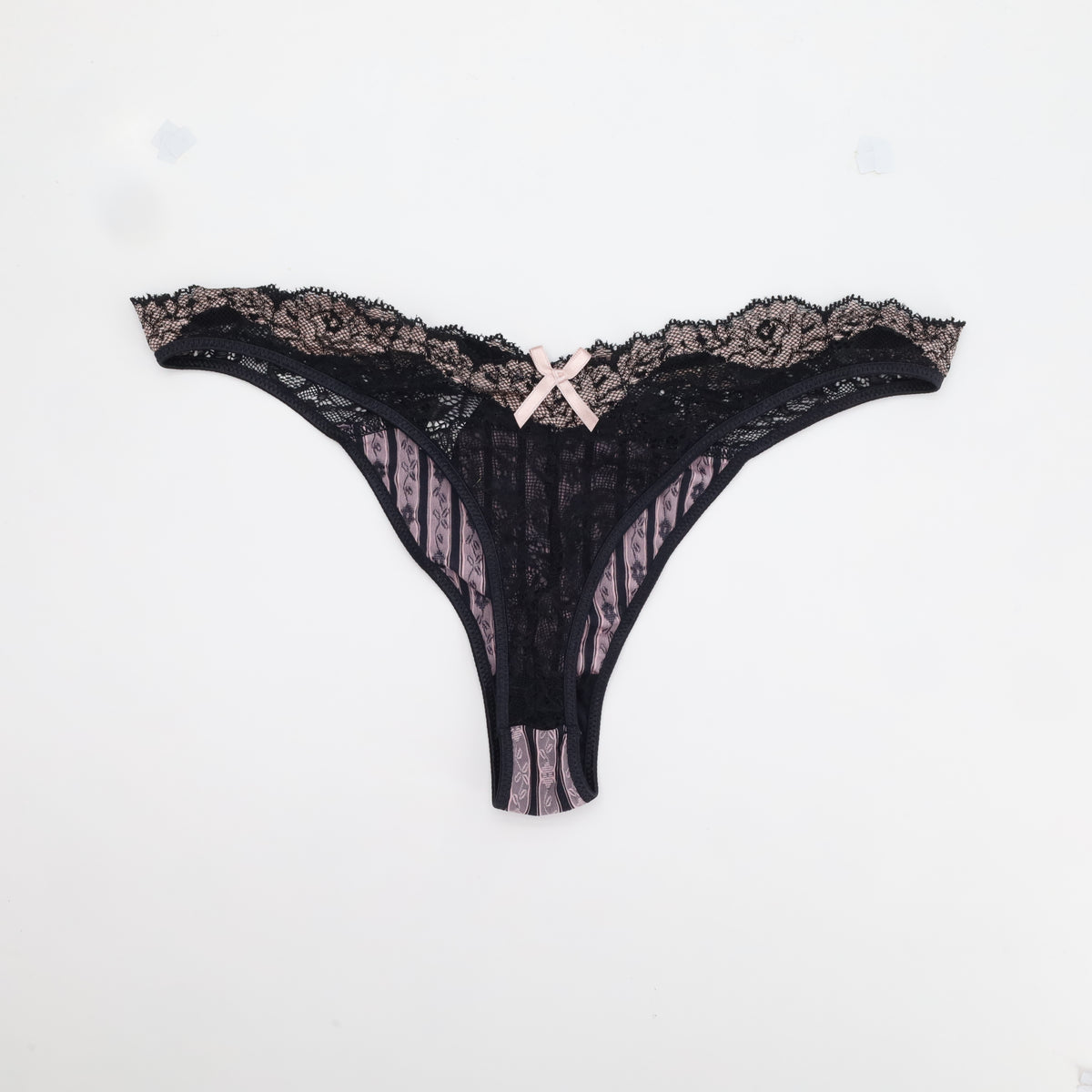 String Passionata Noir