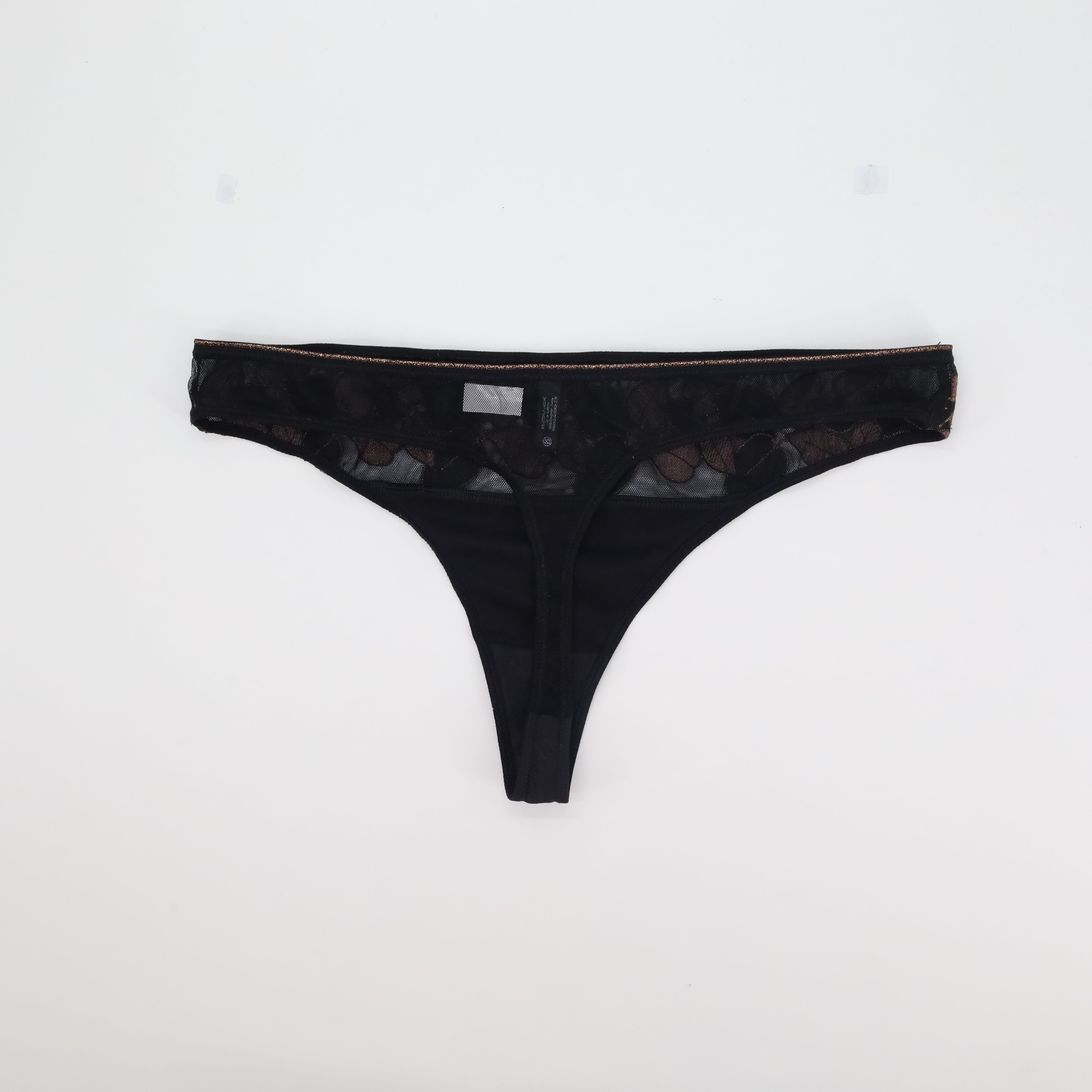 String RougeGorge Noir