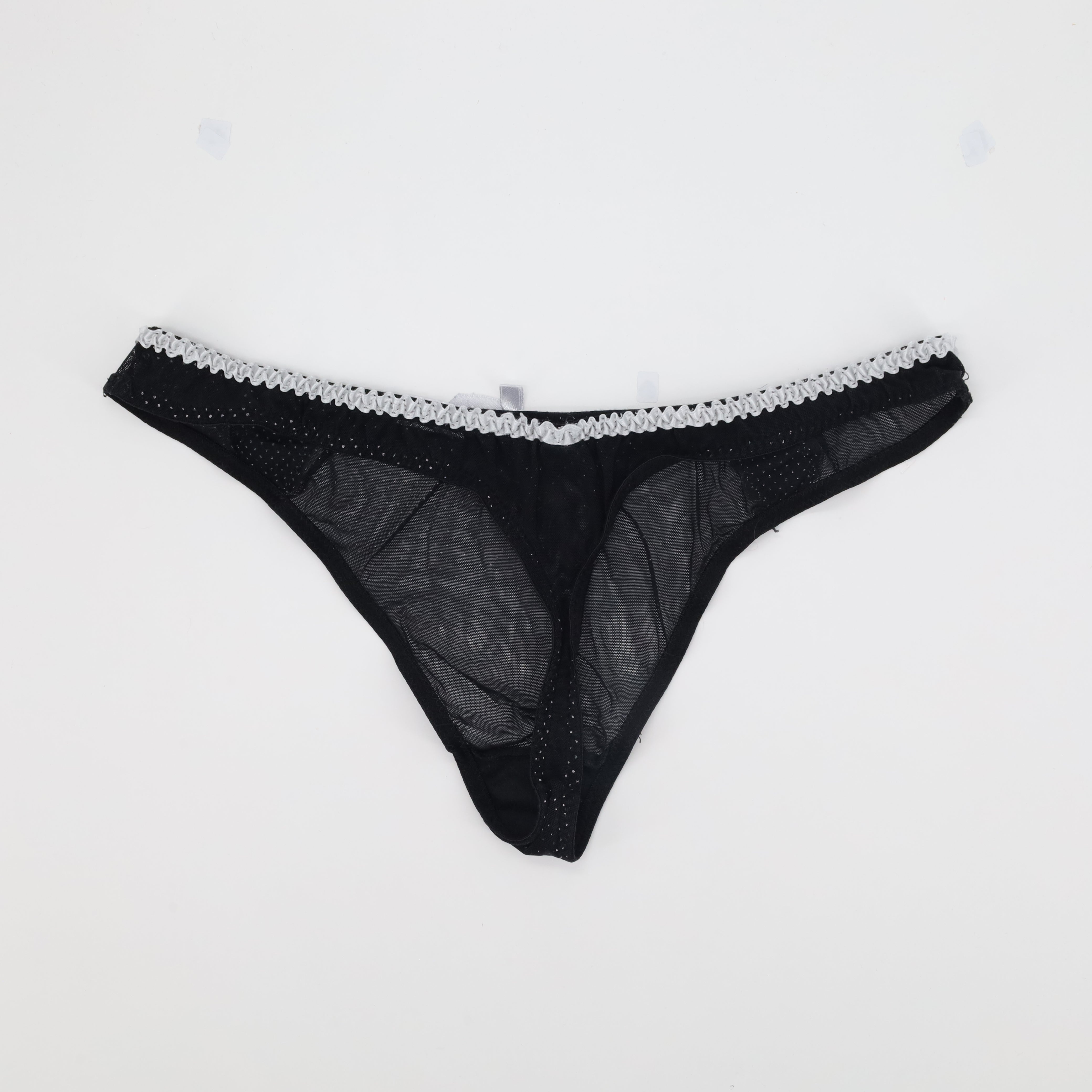 String Noir