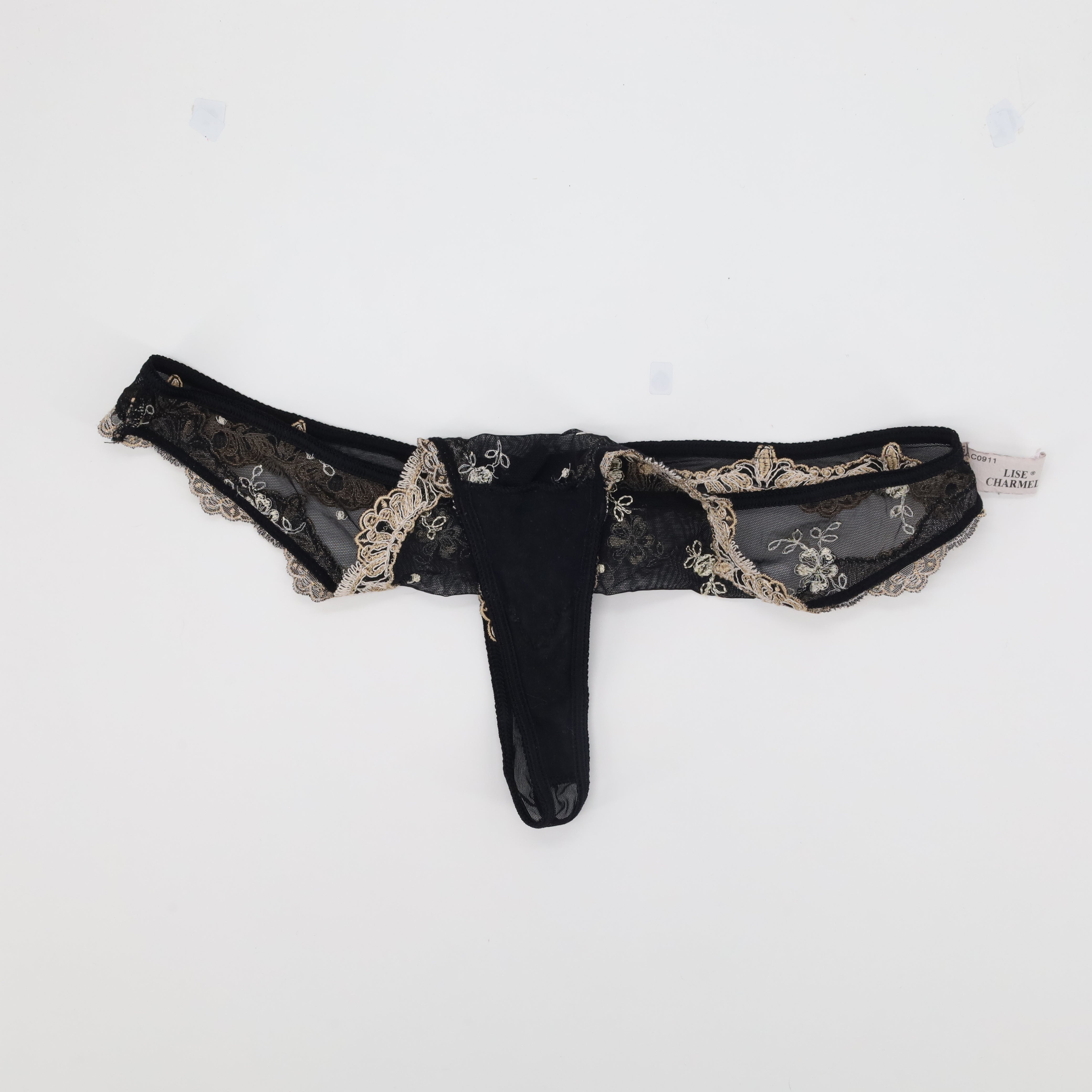 String Lise Charmel Noir