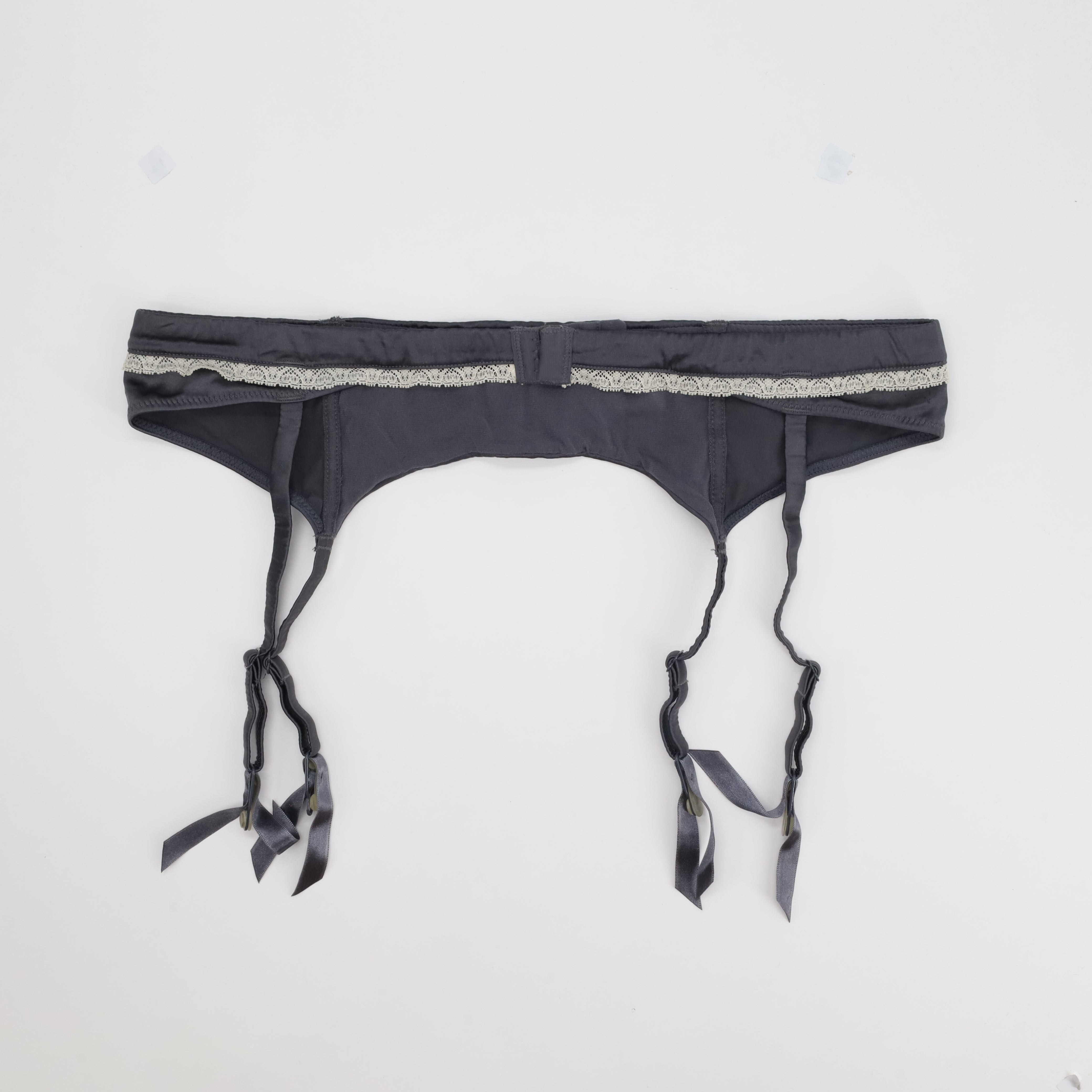 Porte-jarretelles Gris