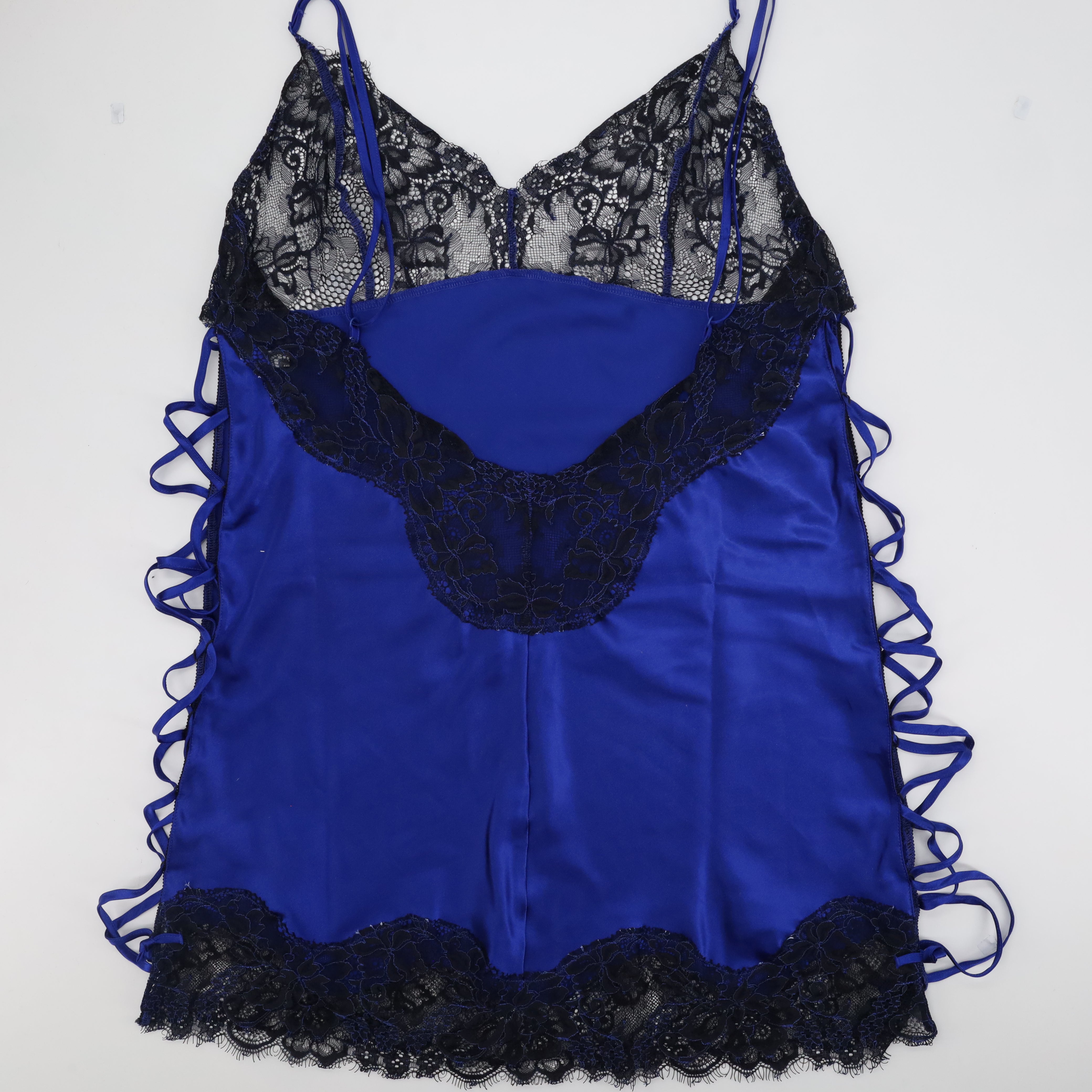 Nuisette RougeGorge Bleu