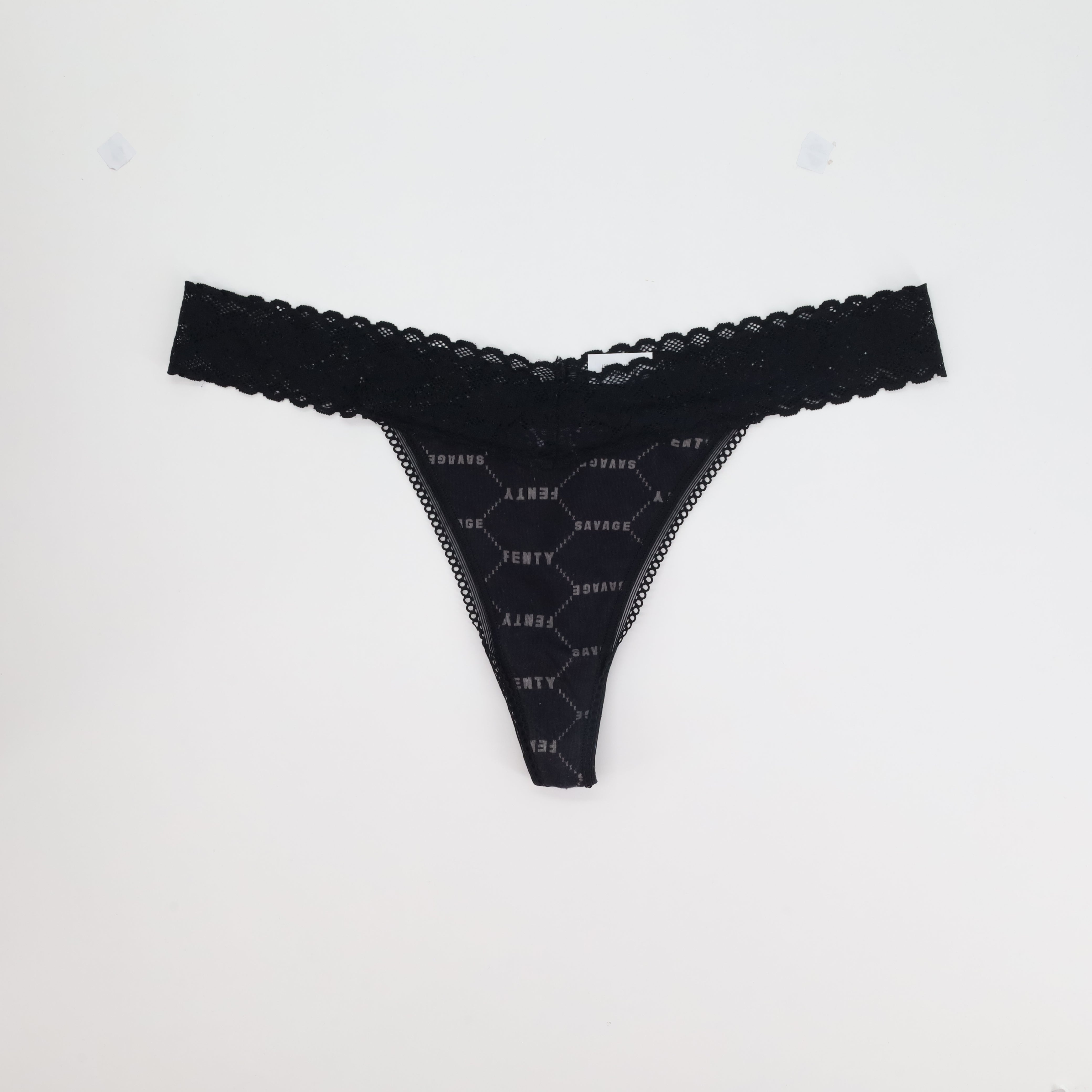 String Savage x Fenty Noir