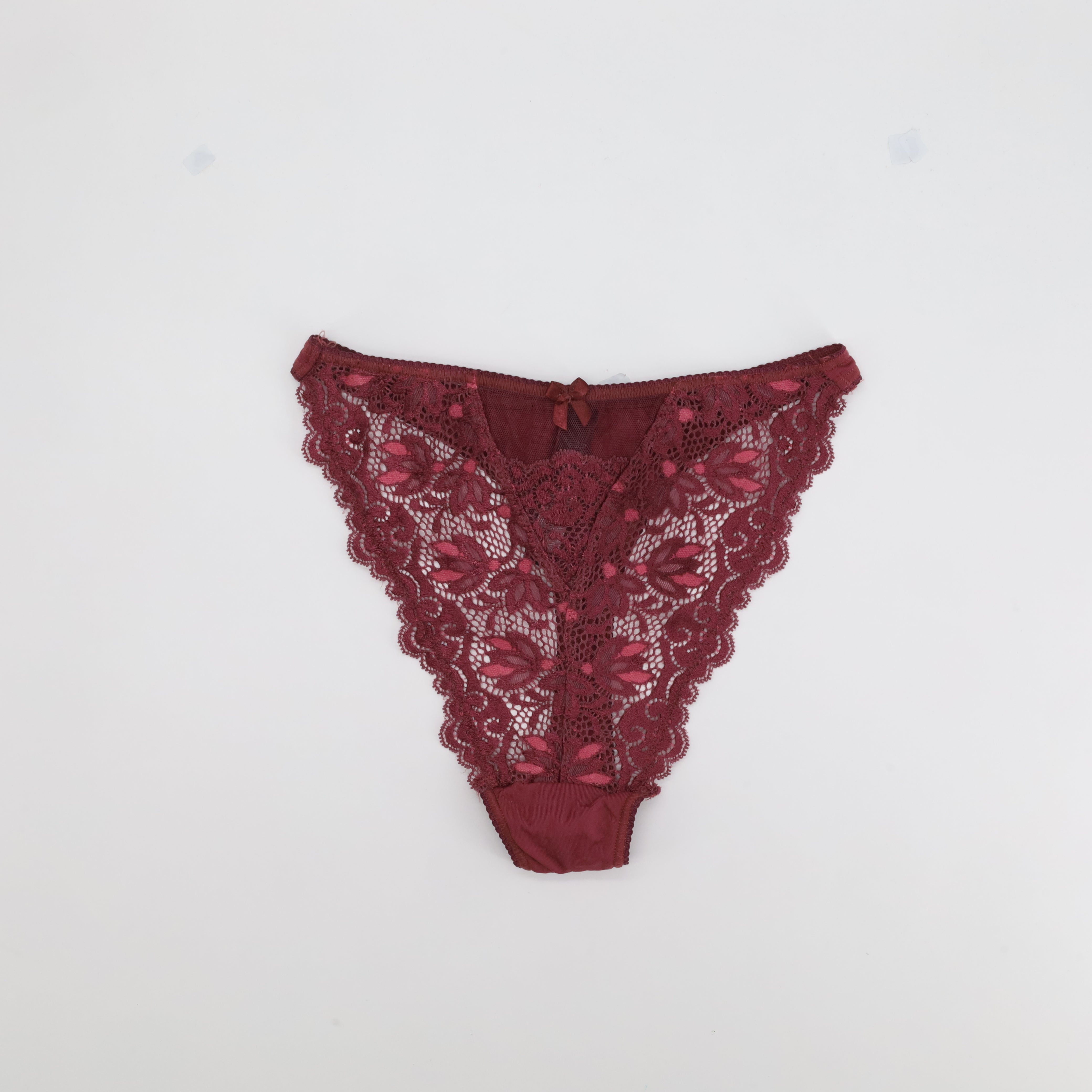 String Playtex rose