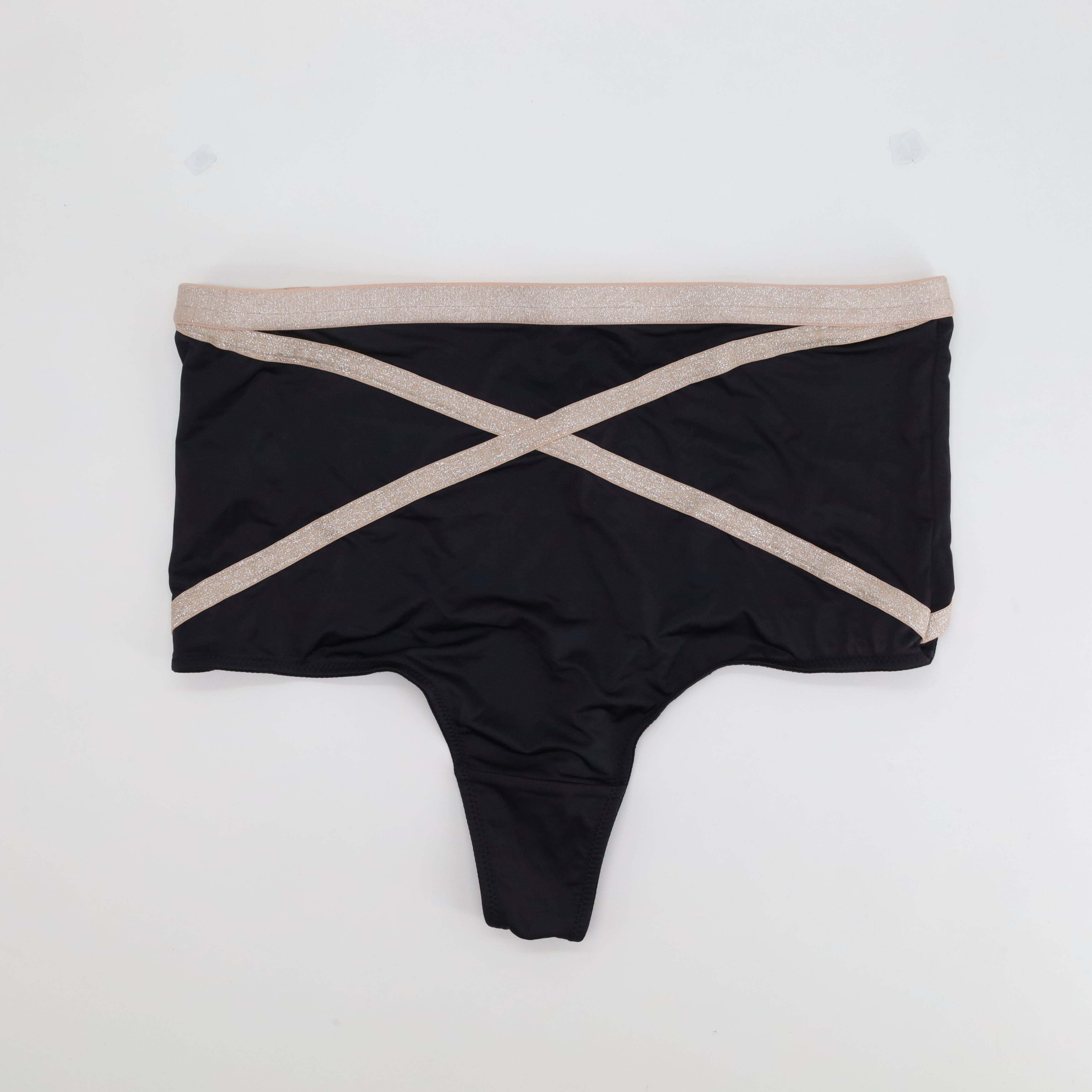 String Wonderbra Noir