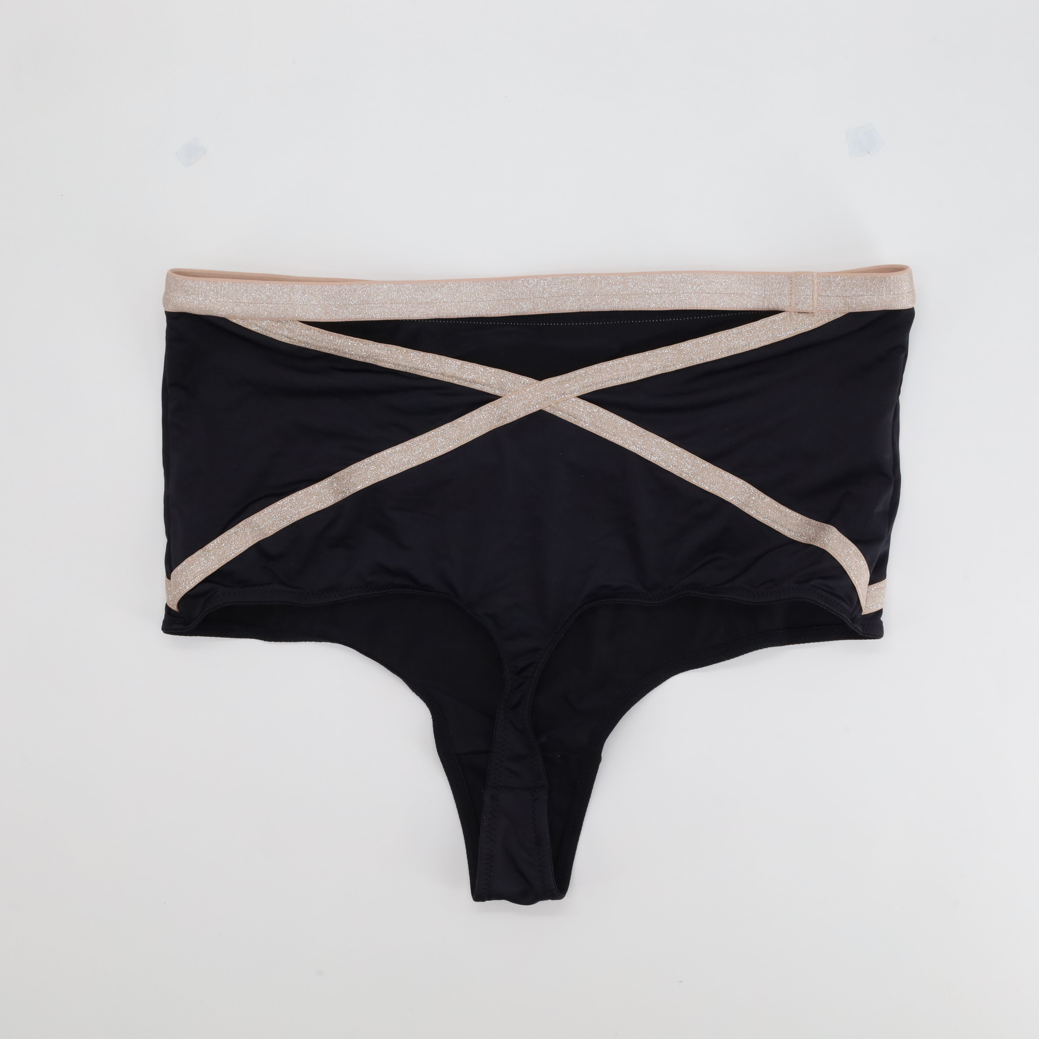 String Wonderbra Noir