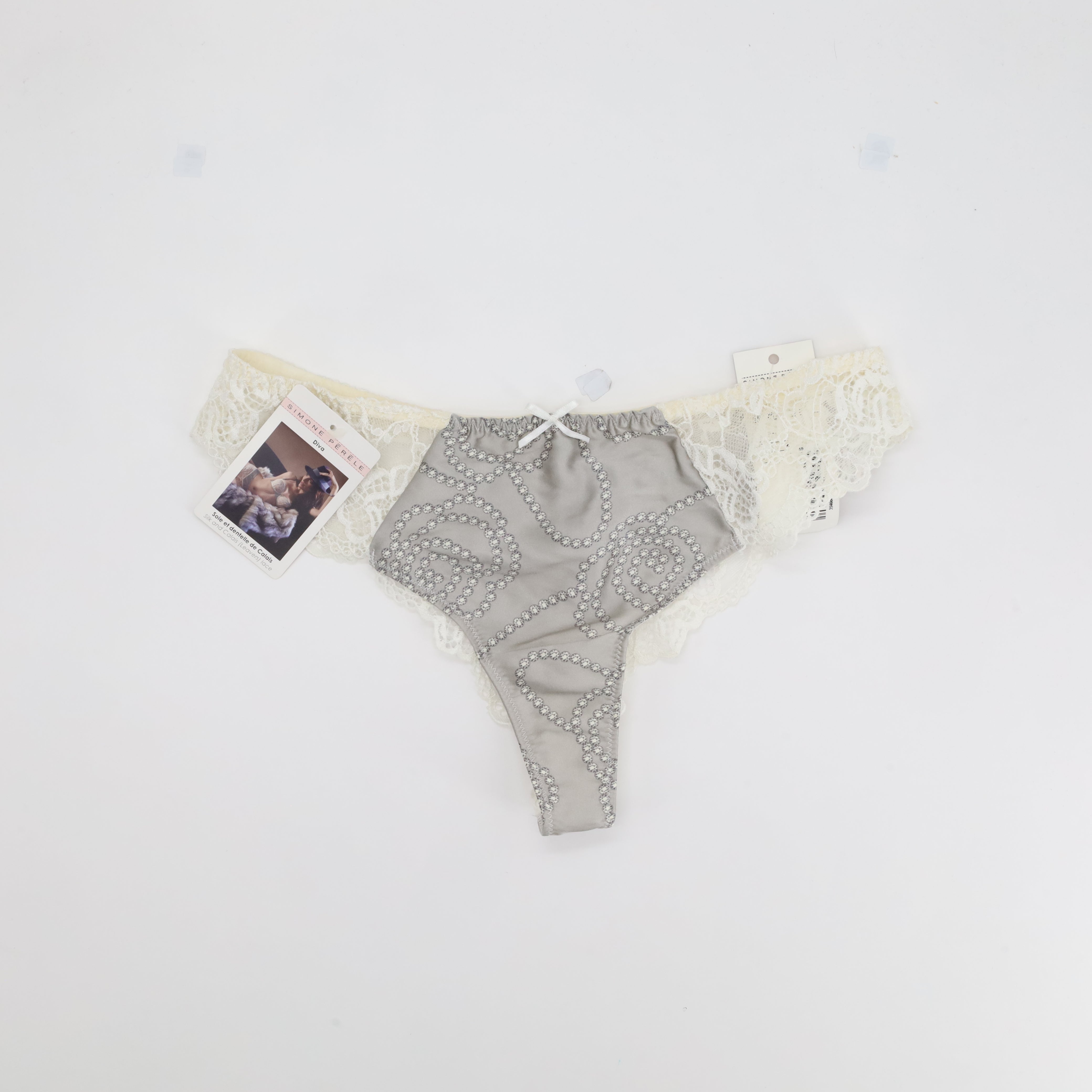 Tanga Simone Pérèle Blanc