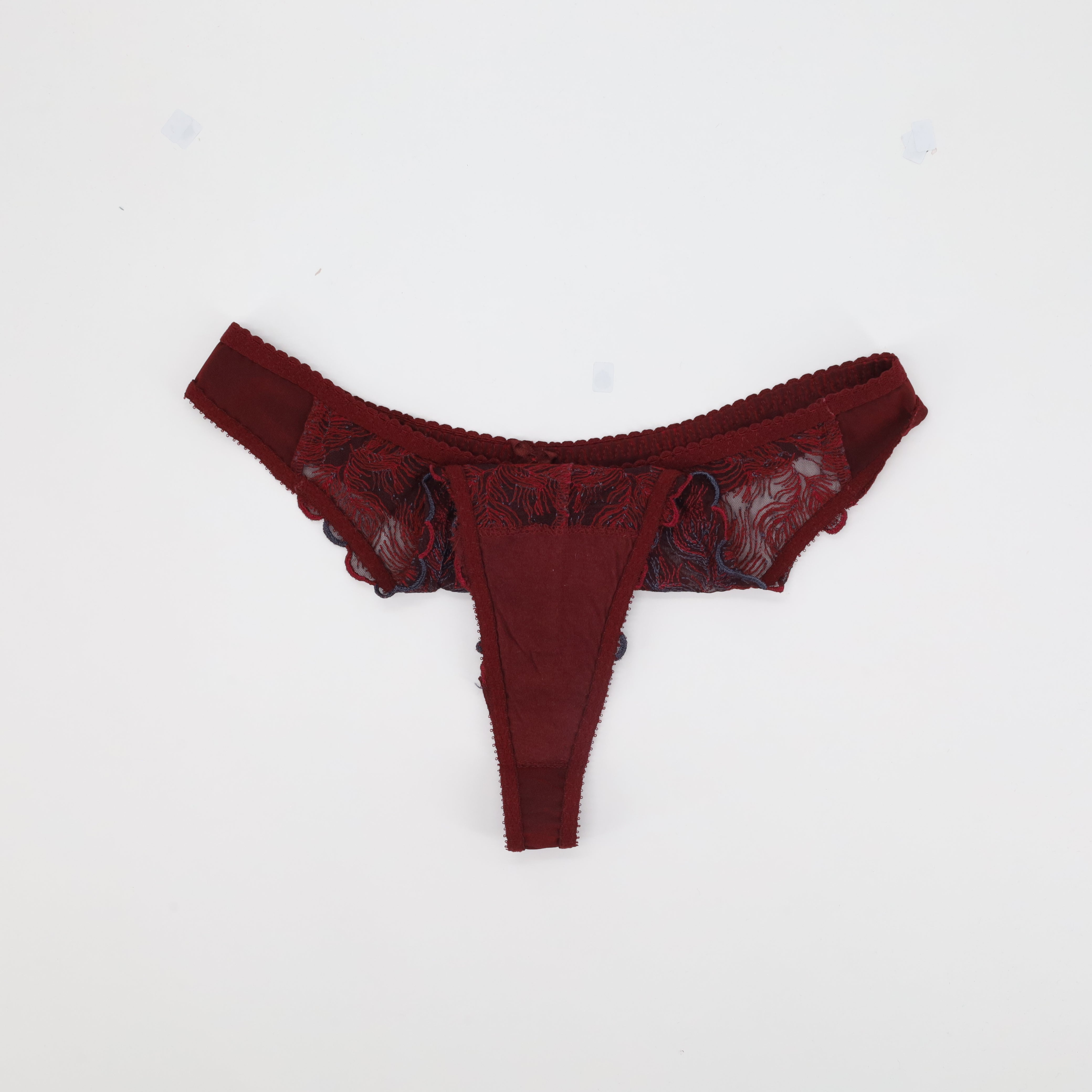 String Lady de Paris Rouge