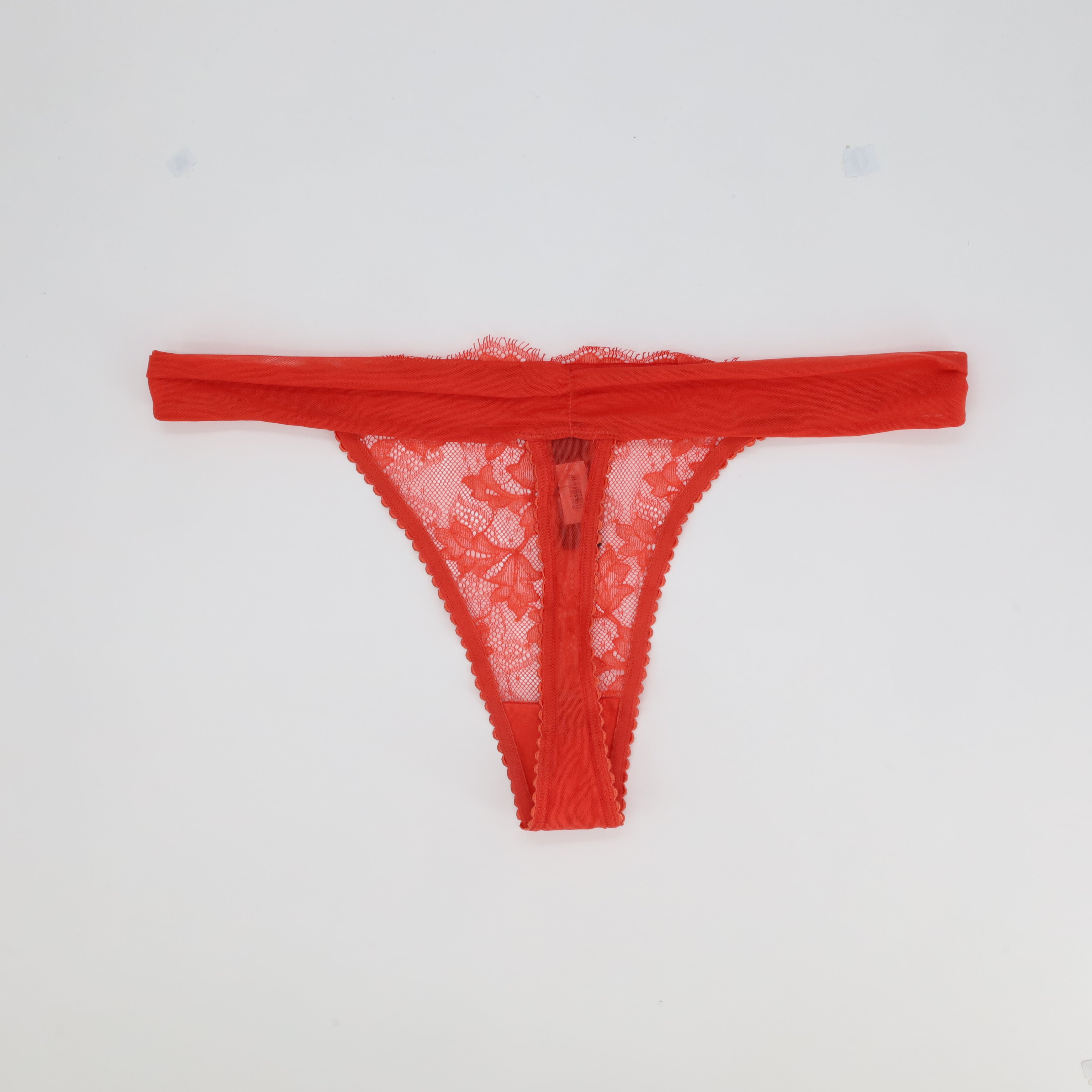 String Implicite Rouge