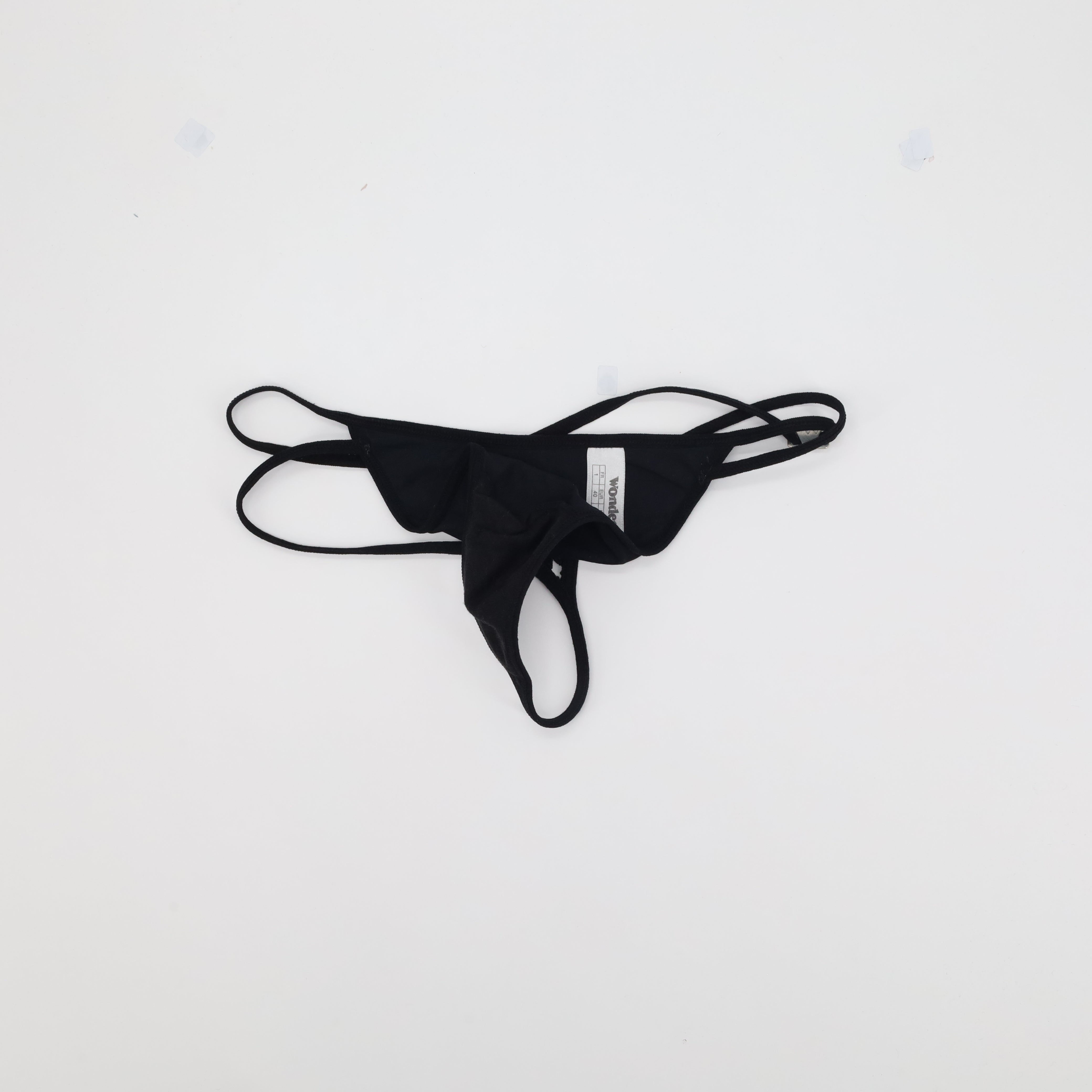 String Wonderbra Noir