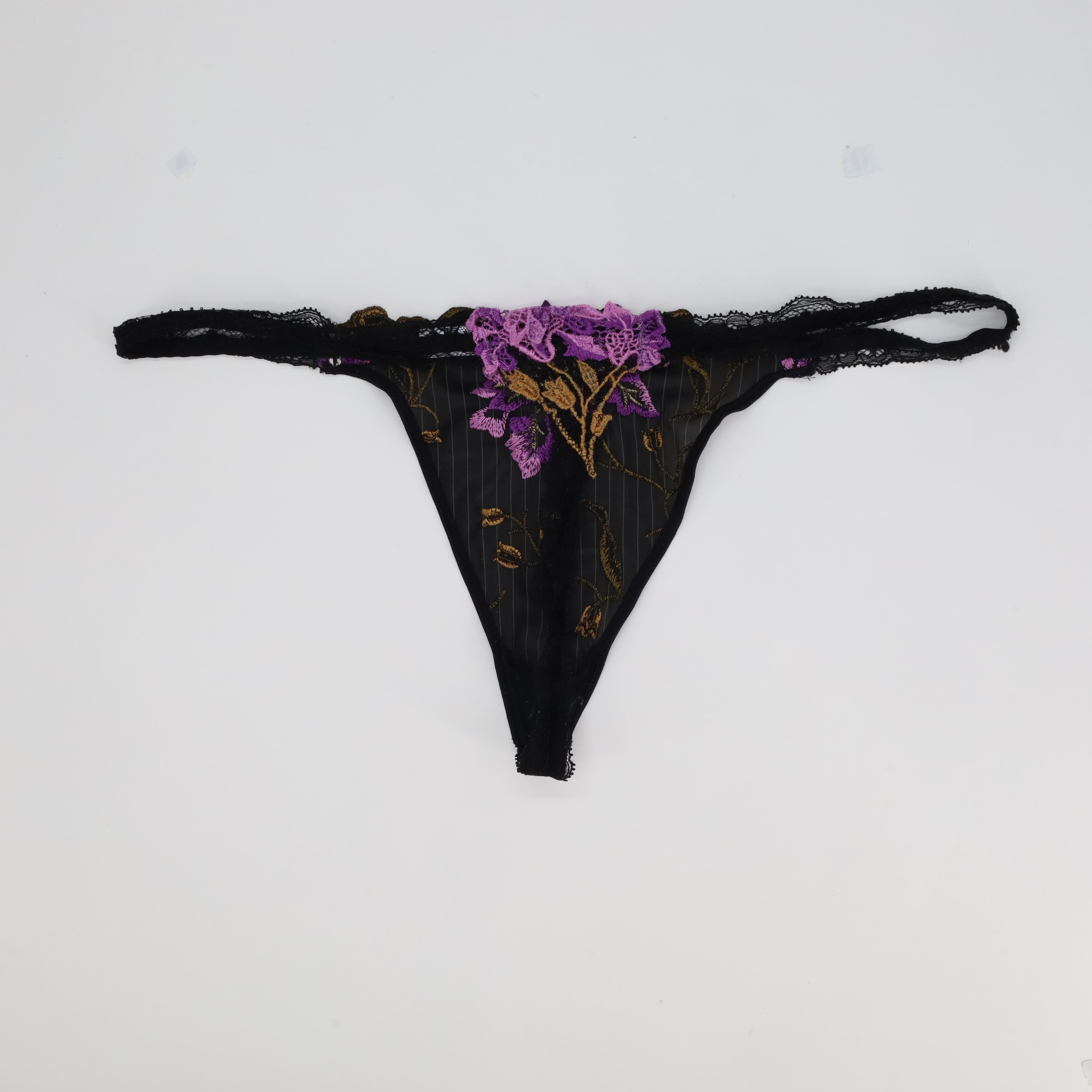 String Lise Charmel Noir