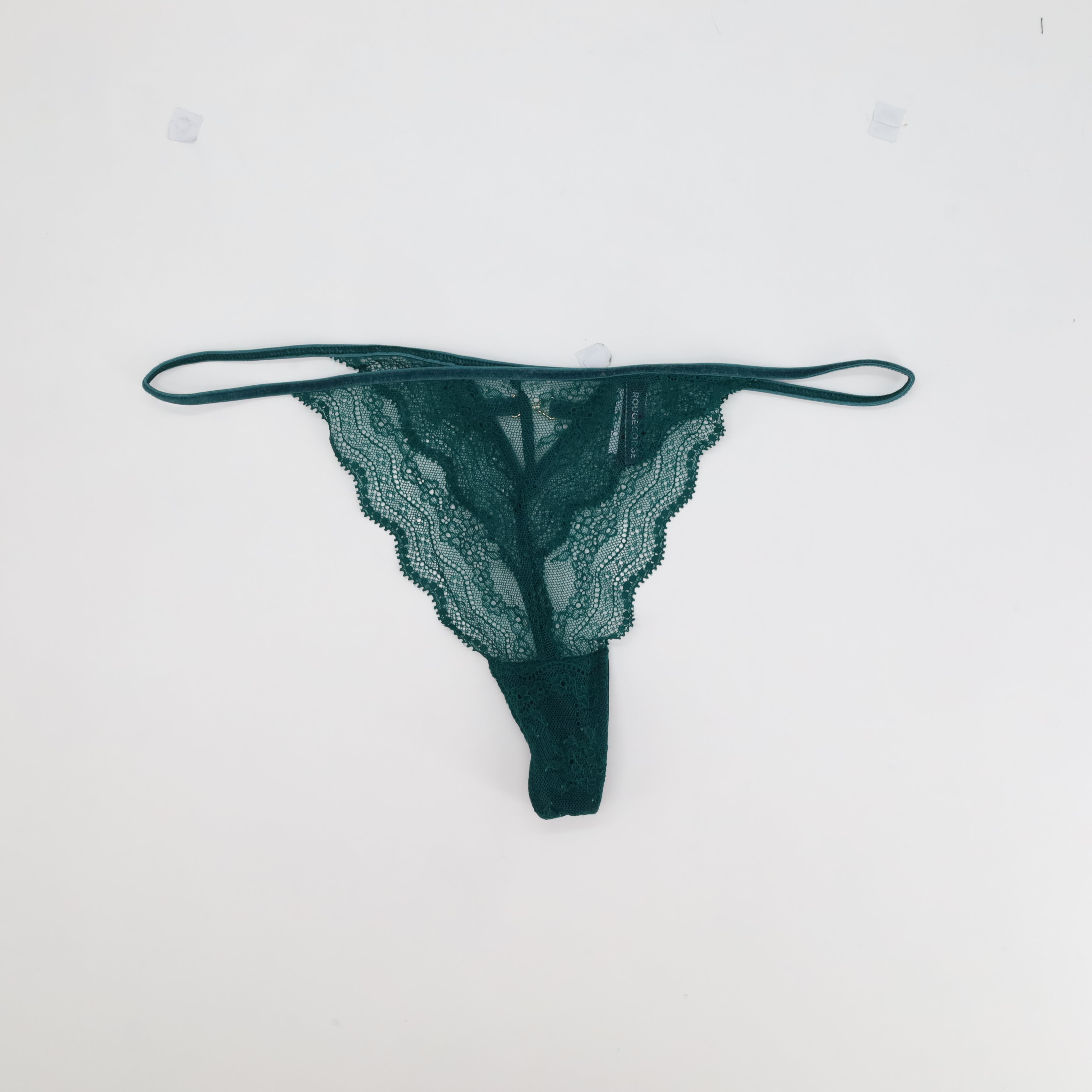 String RougeGorge Vert