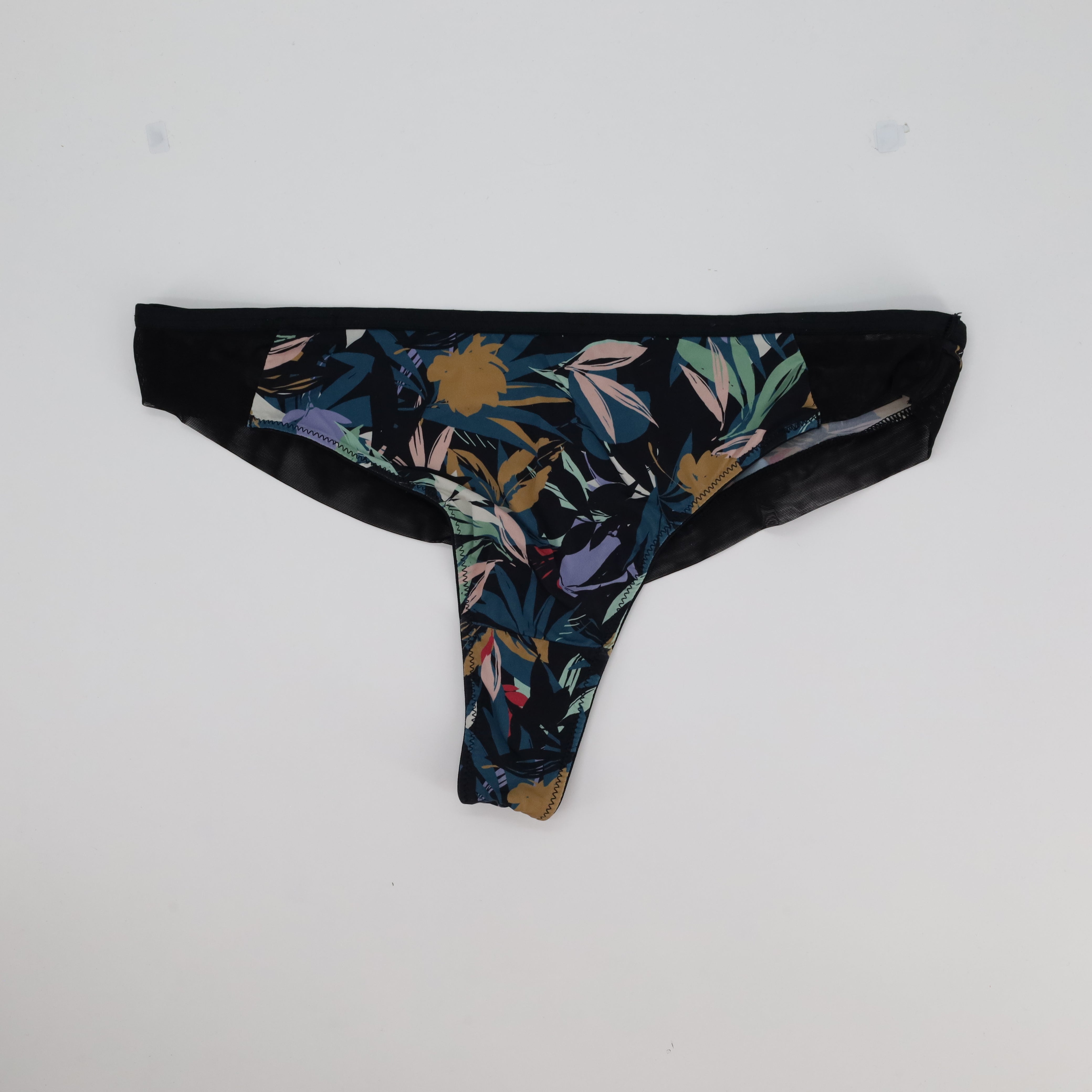 Tanga RougeGorge Noir