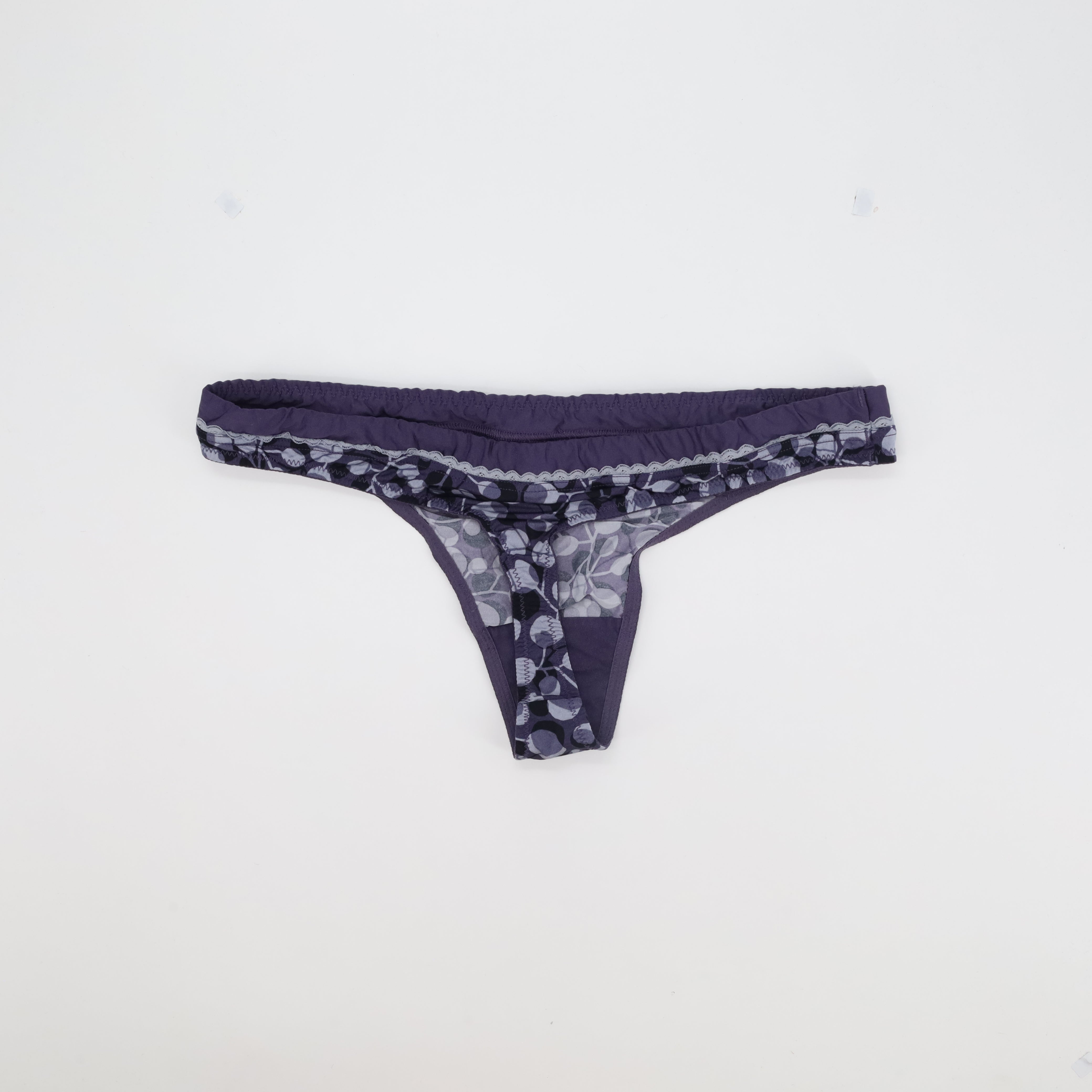 String Variance Violet