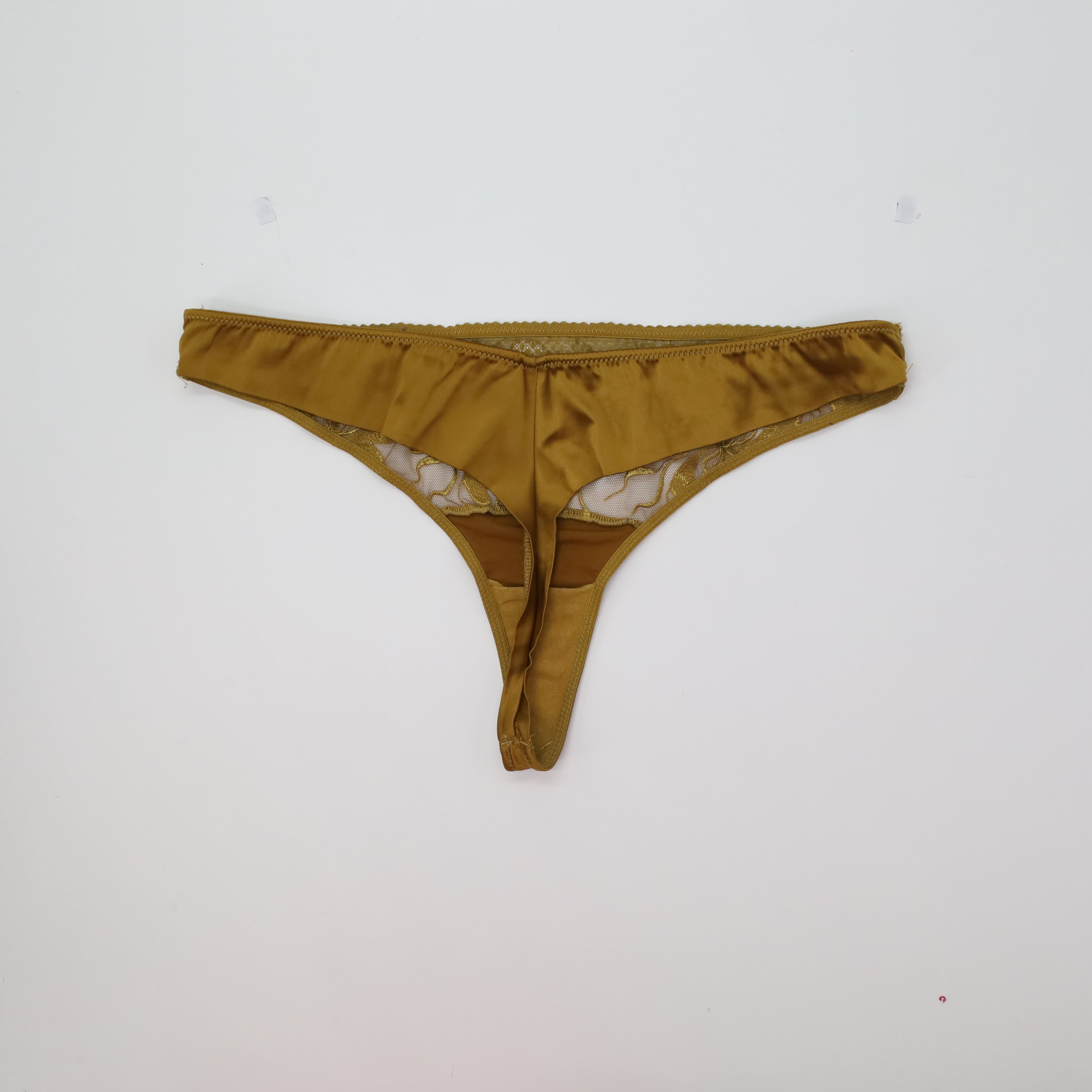 String RougeGorge Jaune