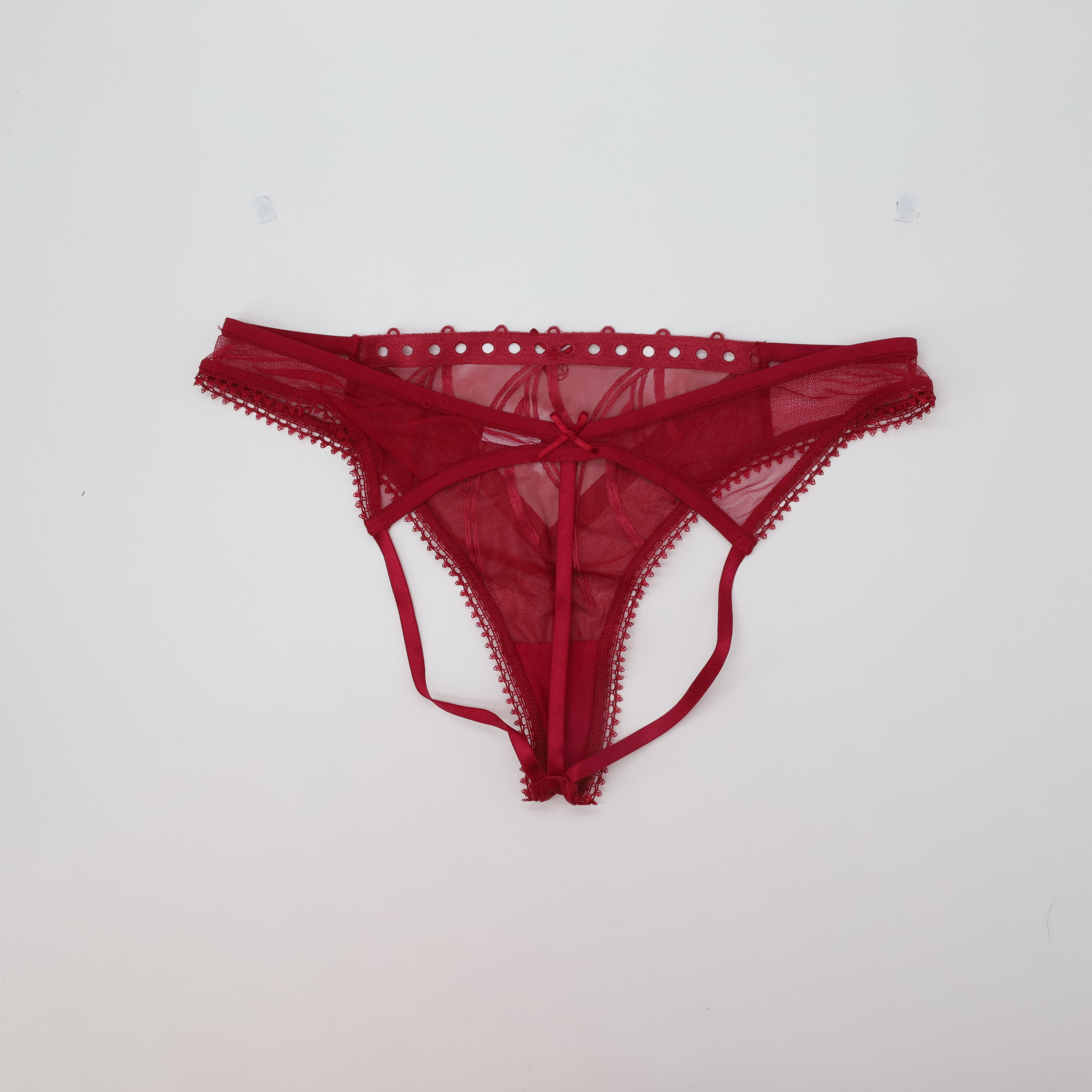 String RougeGorge Rouge