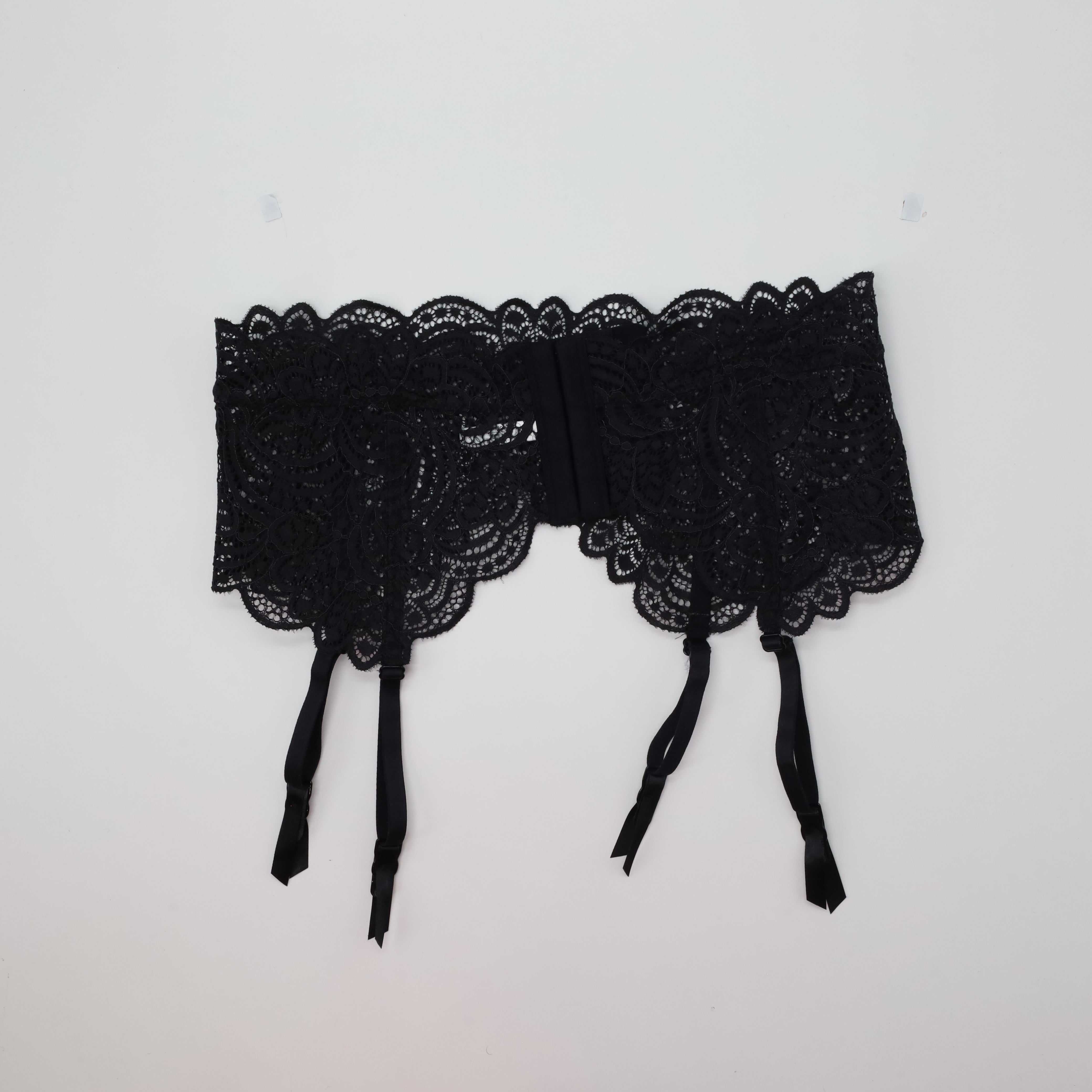 Porte-jarretelles RougeGorge Noir