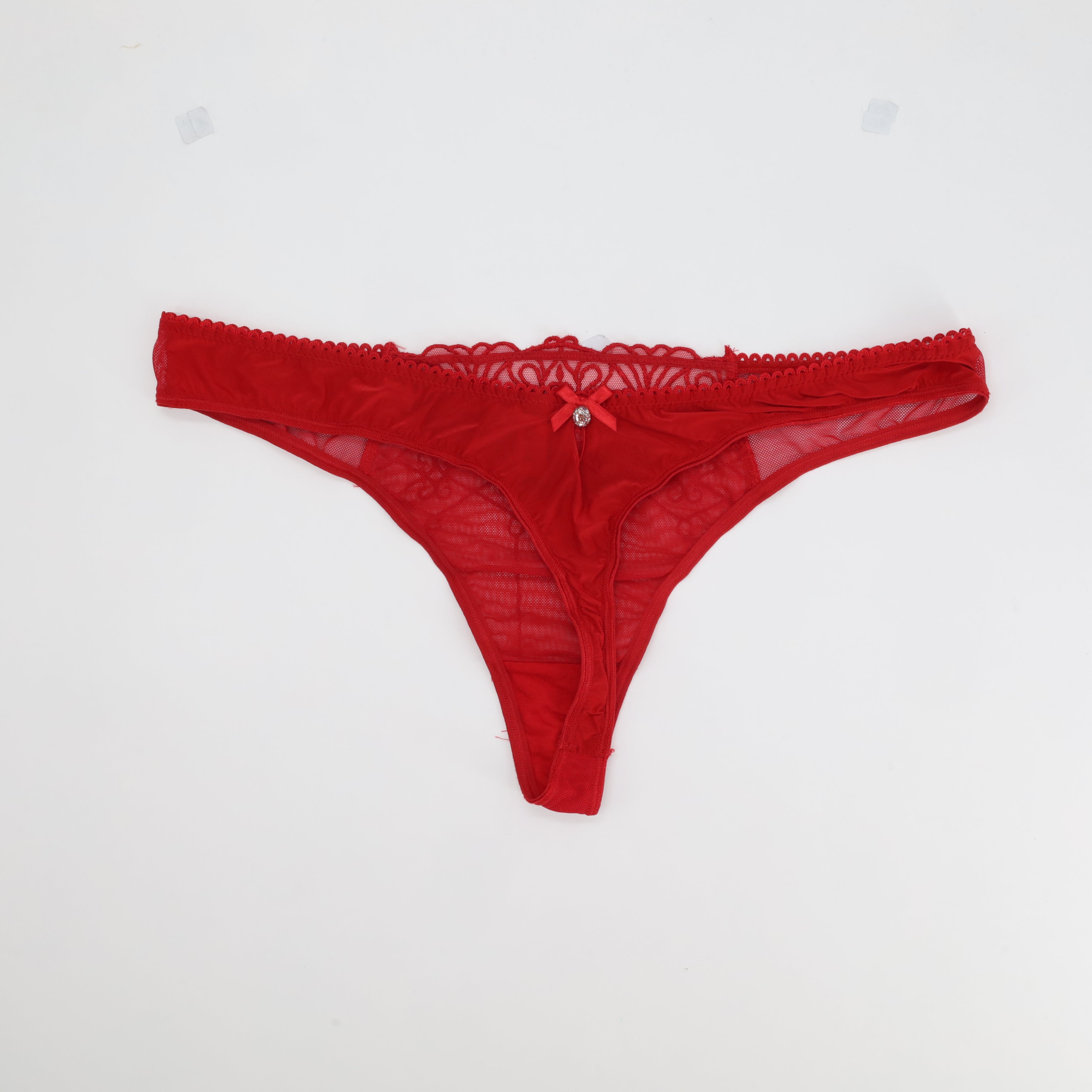 String Passionata Rouge