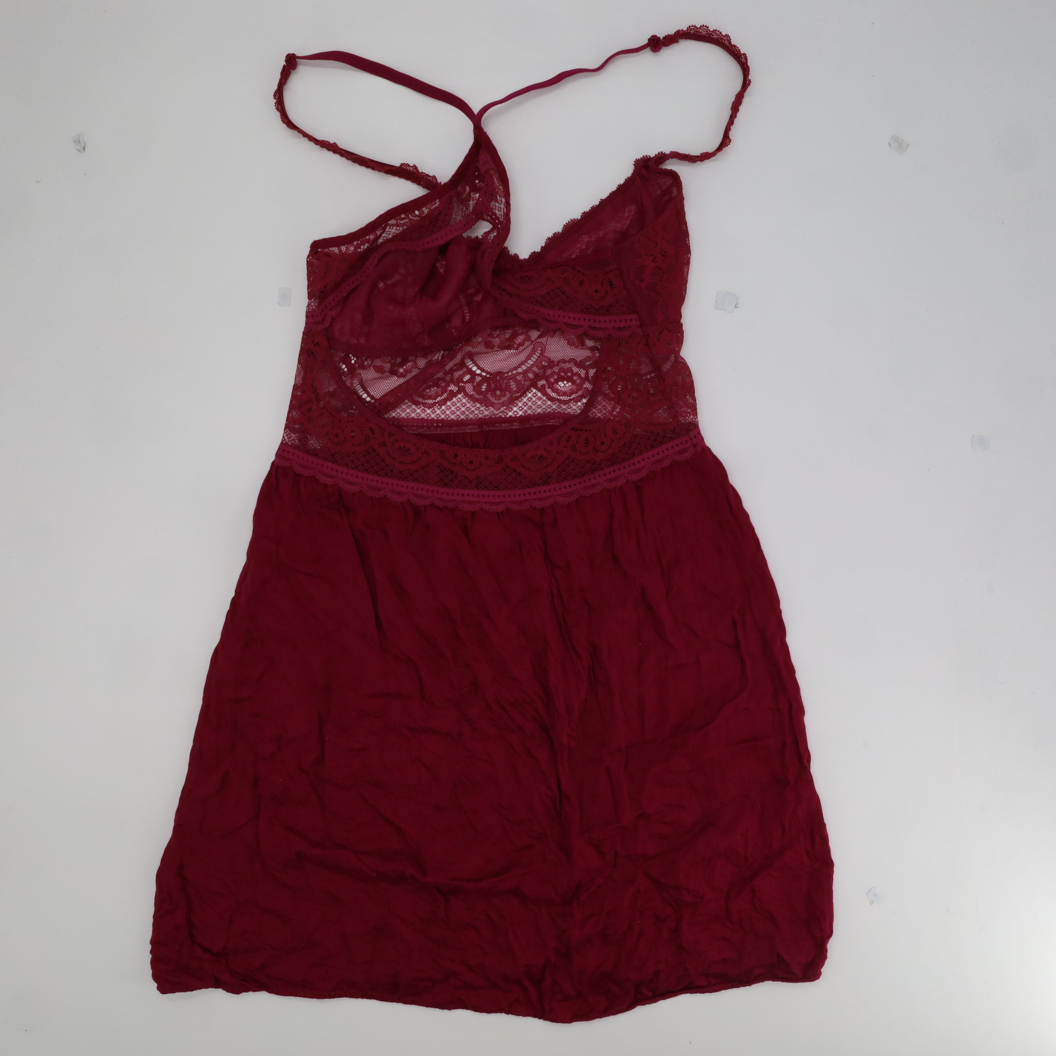 Nuisette RougeGorge Rouge