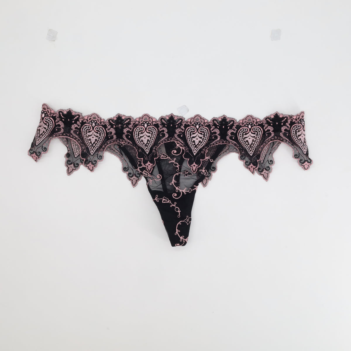 String Lise Charmel Noir