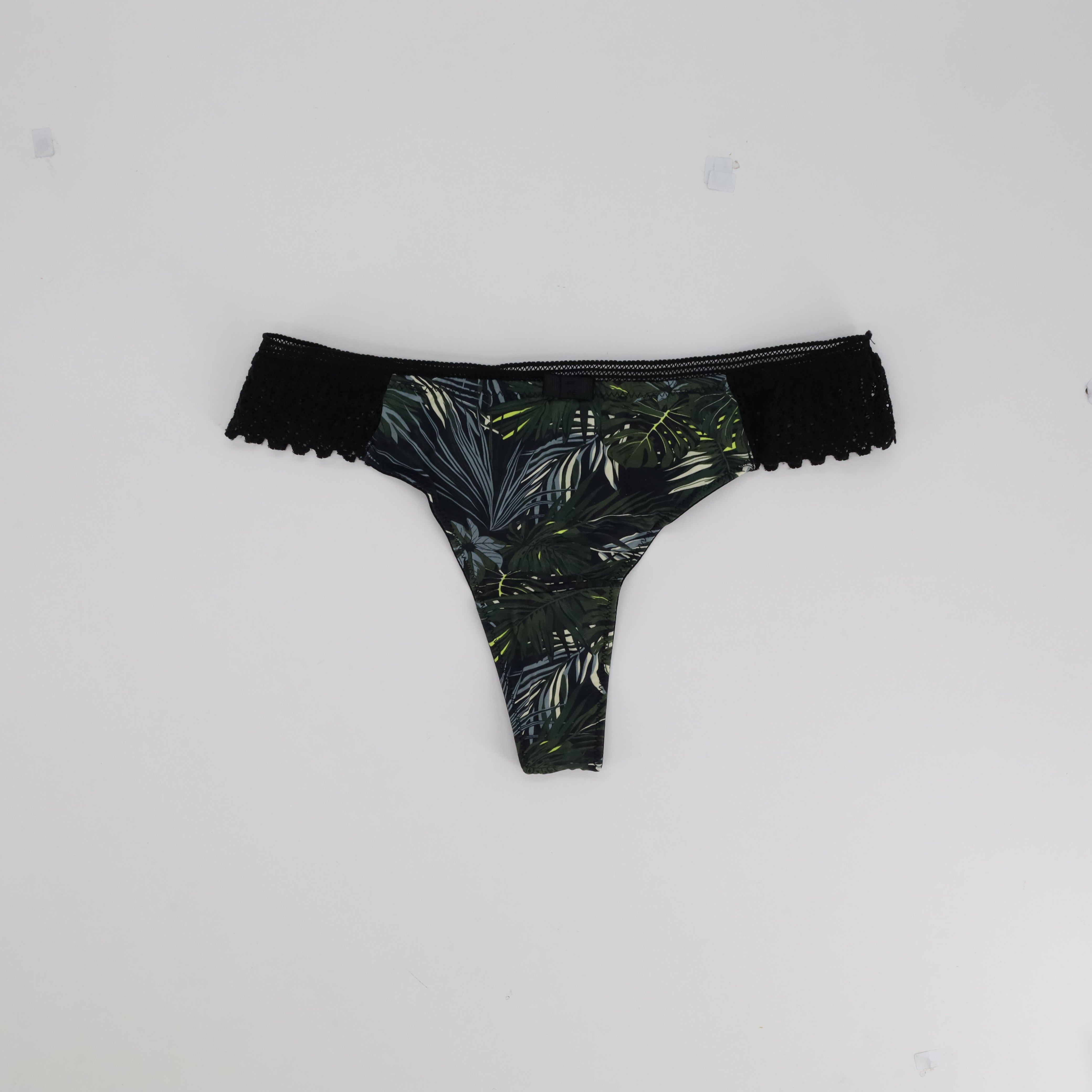 String ETAM Noir