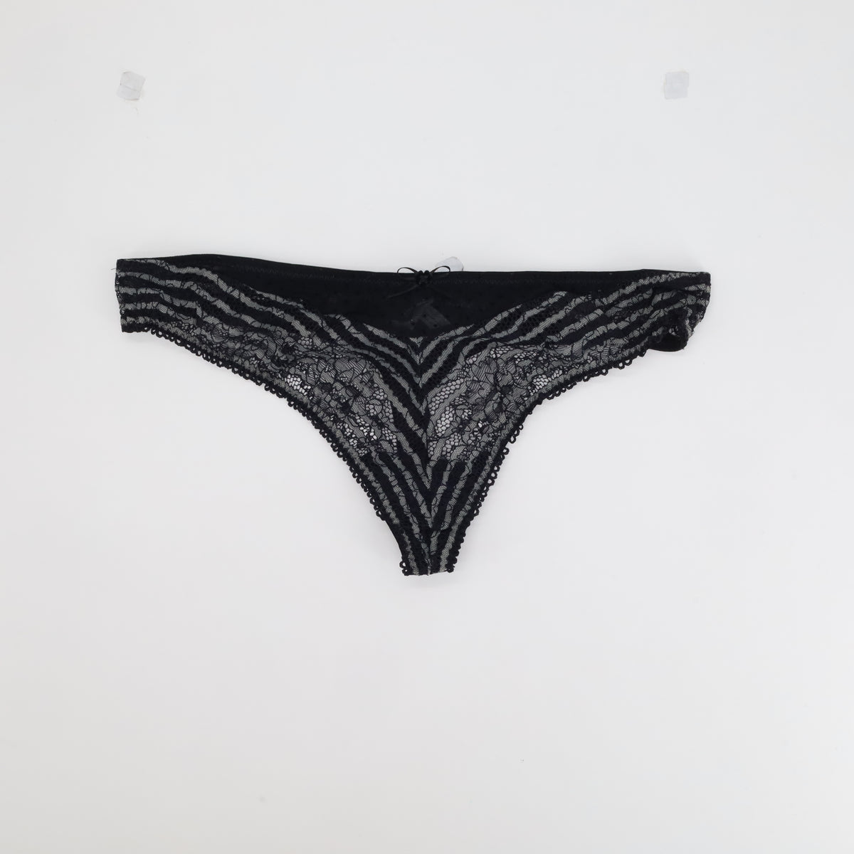 String RougeGorge Noir