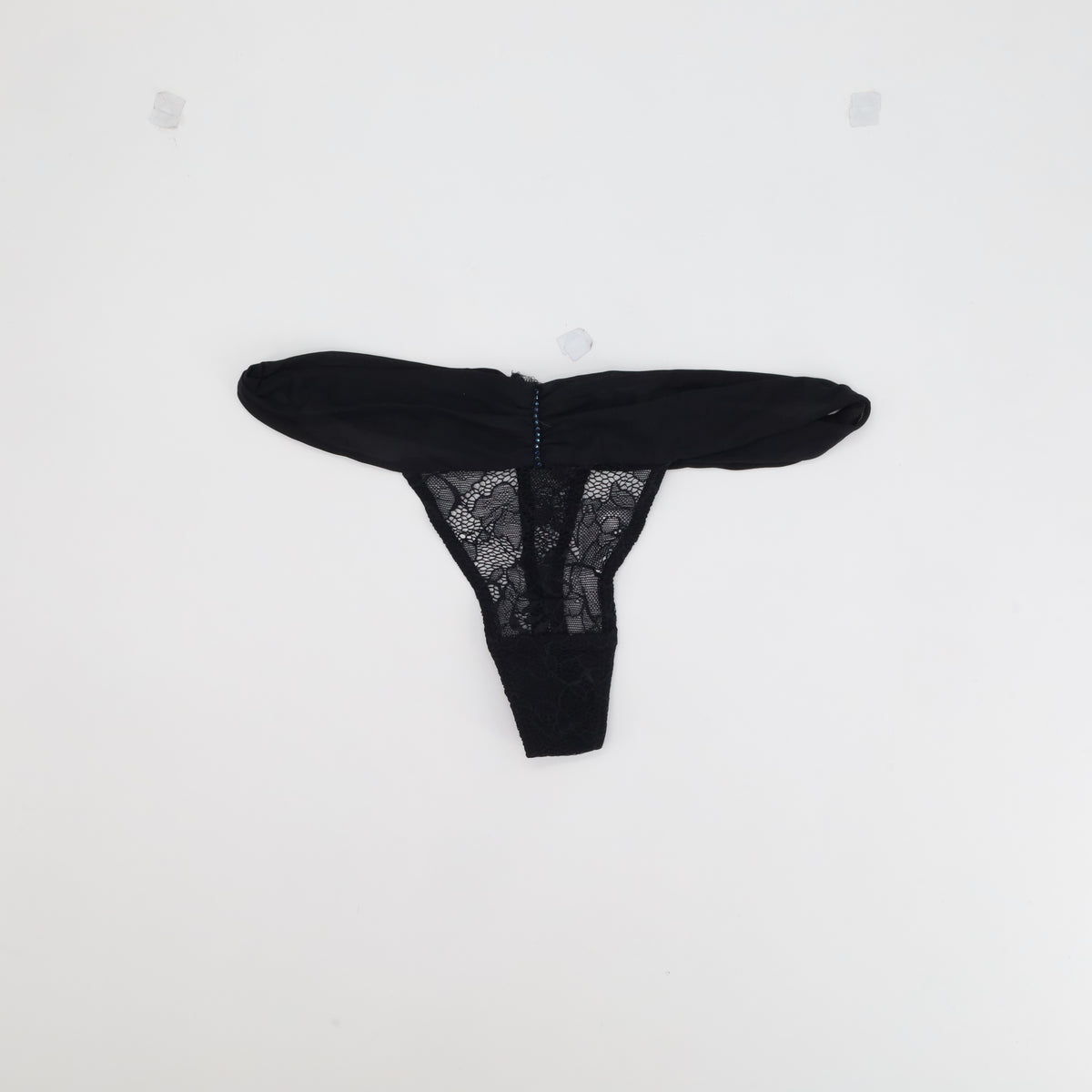 String Noir