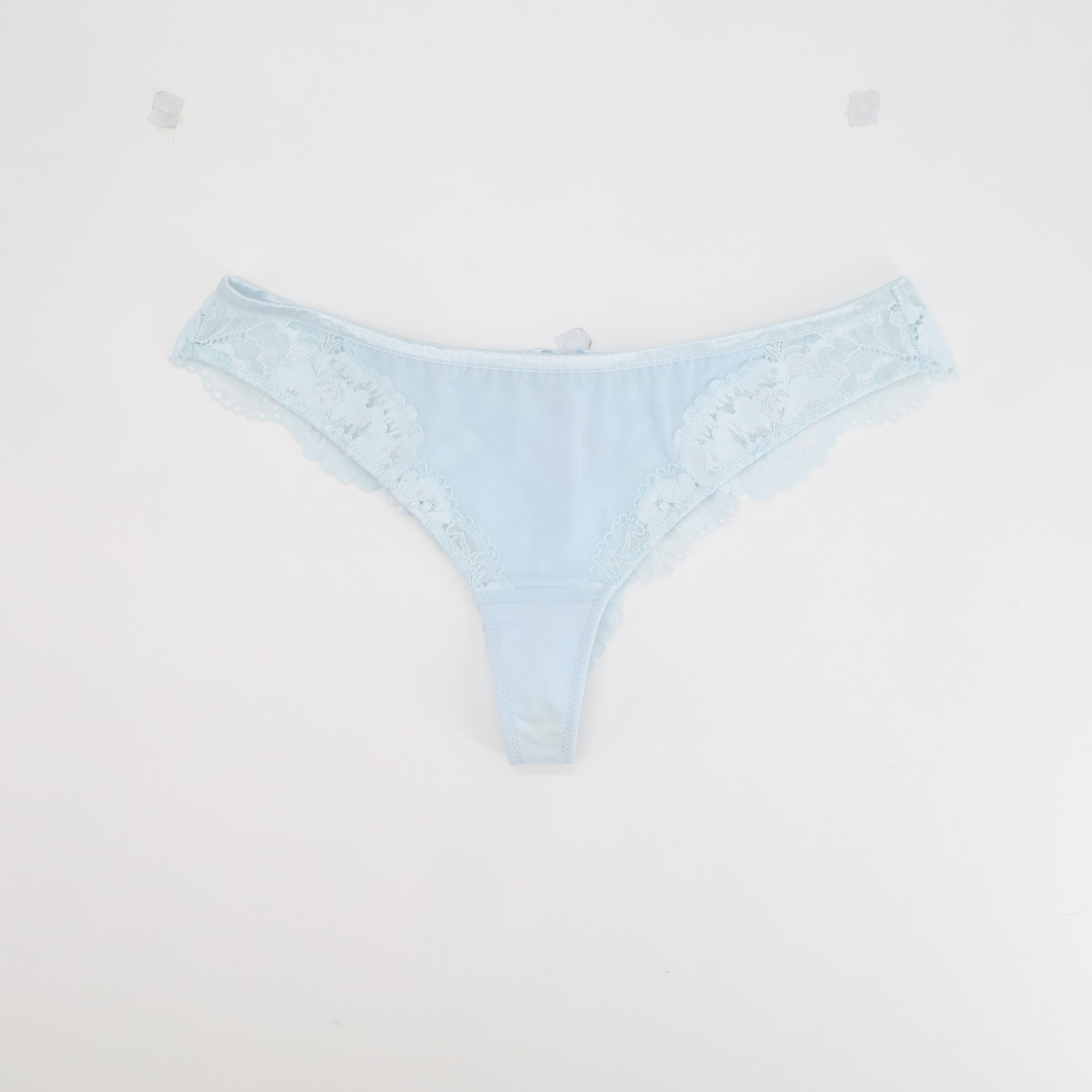 String Charlott' Bleu
