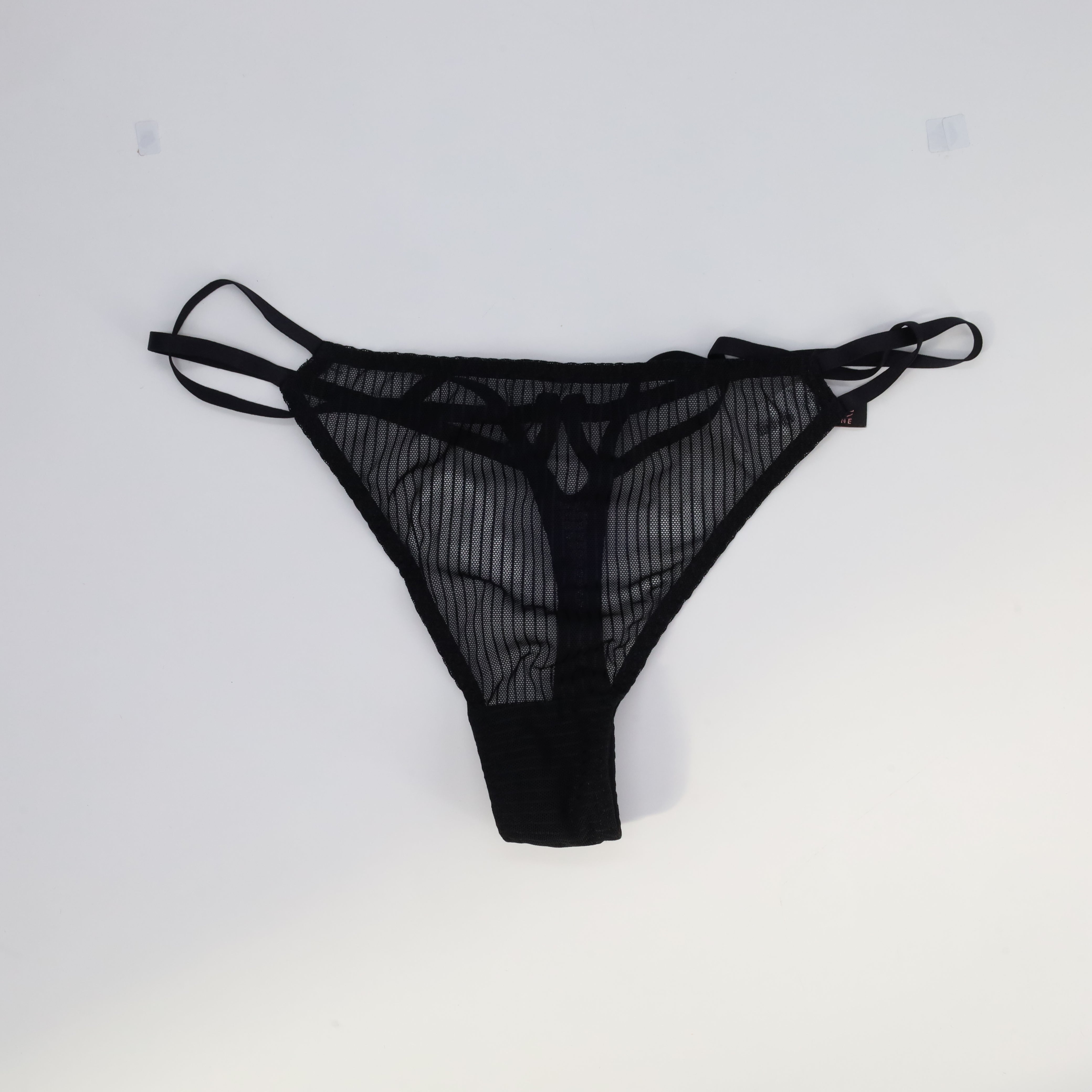 String Allande Noir