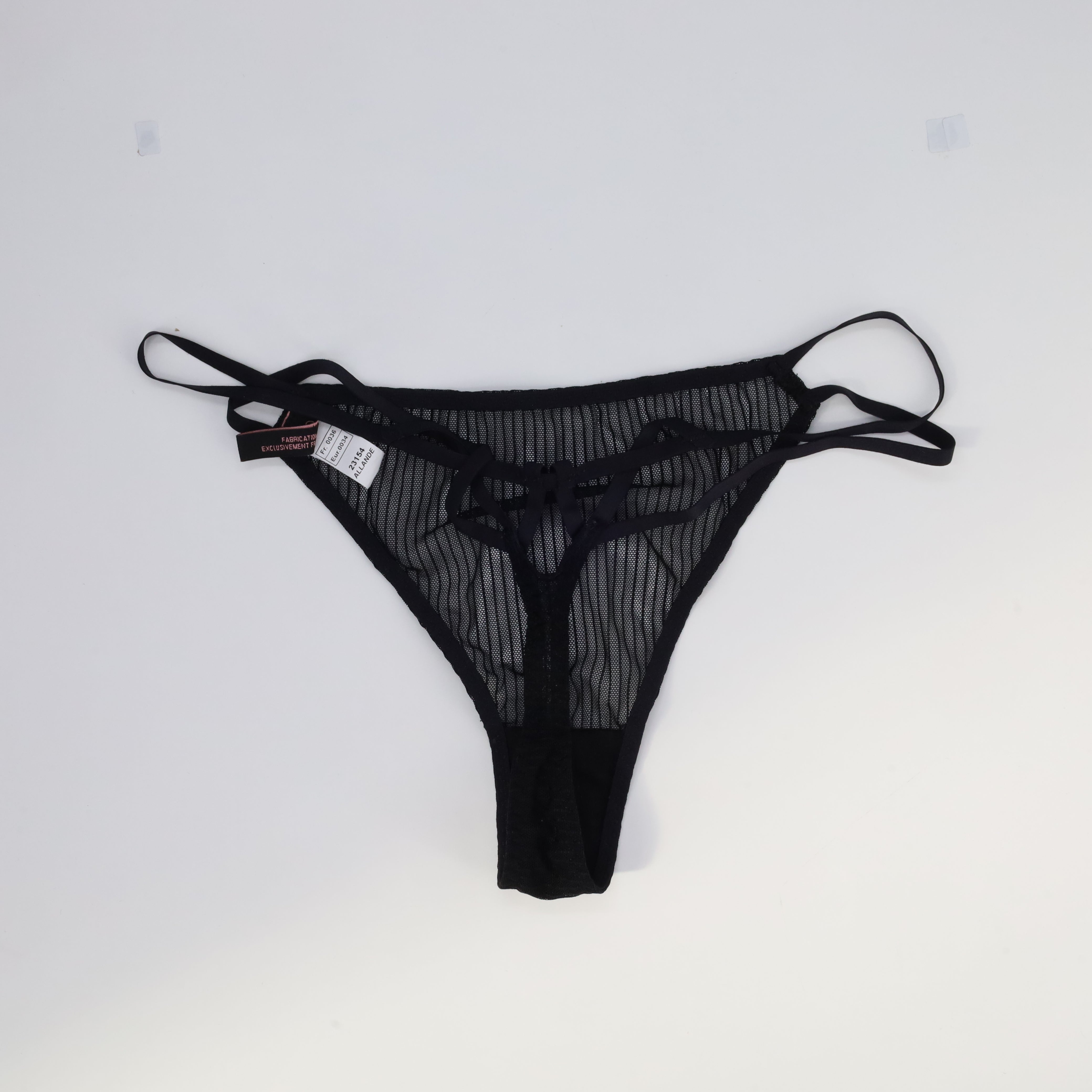 String Allande Noir