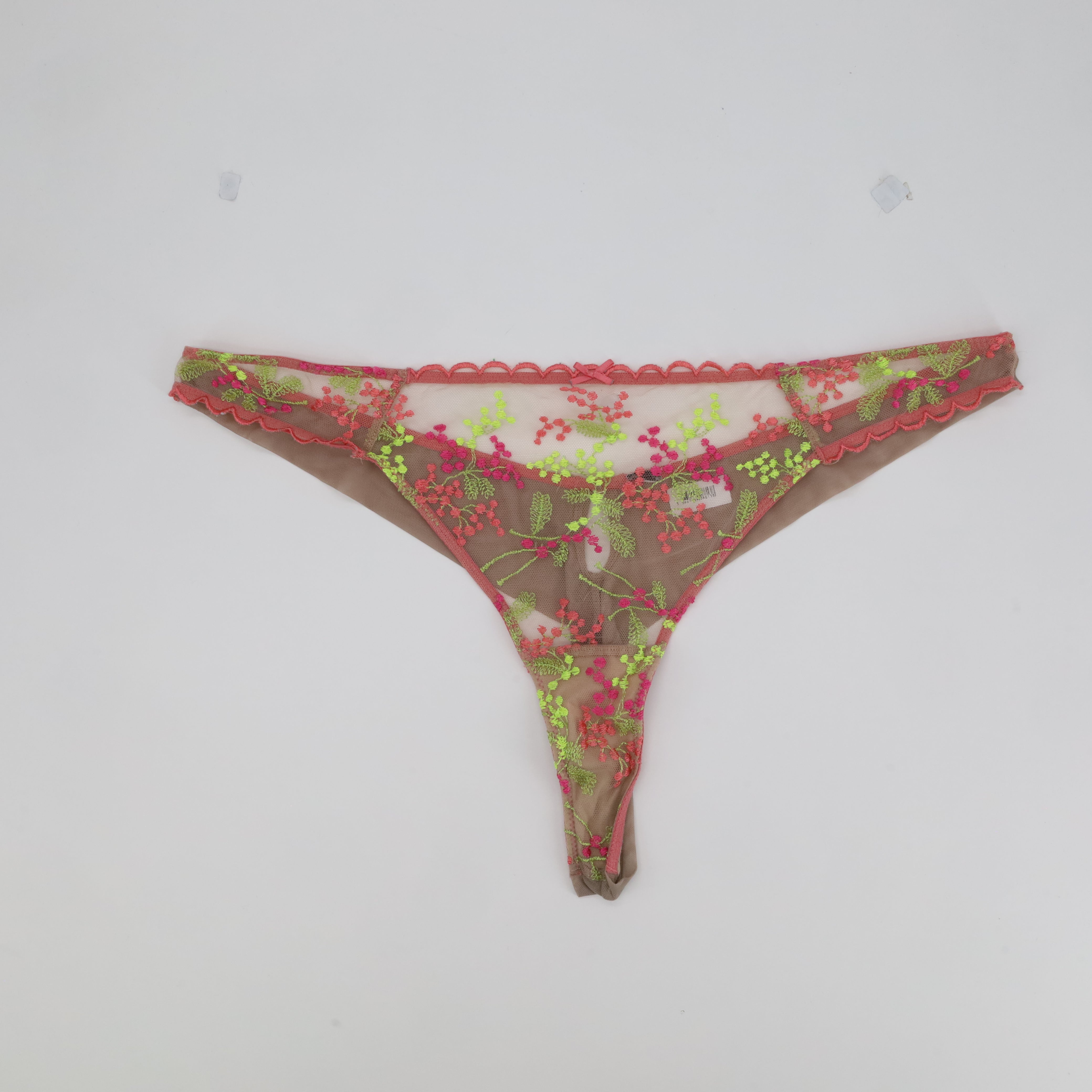 String ETAM Rose