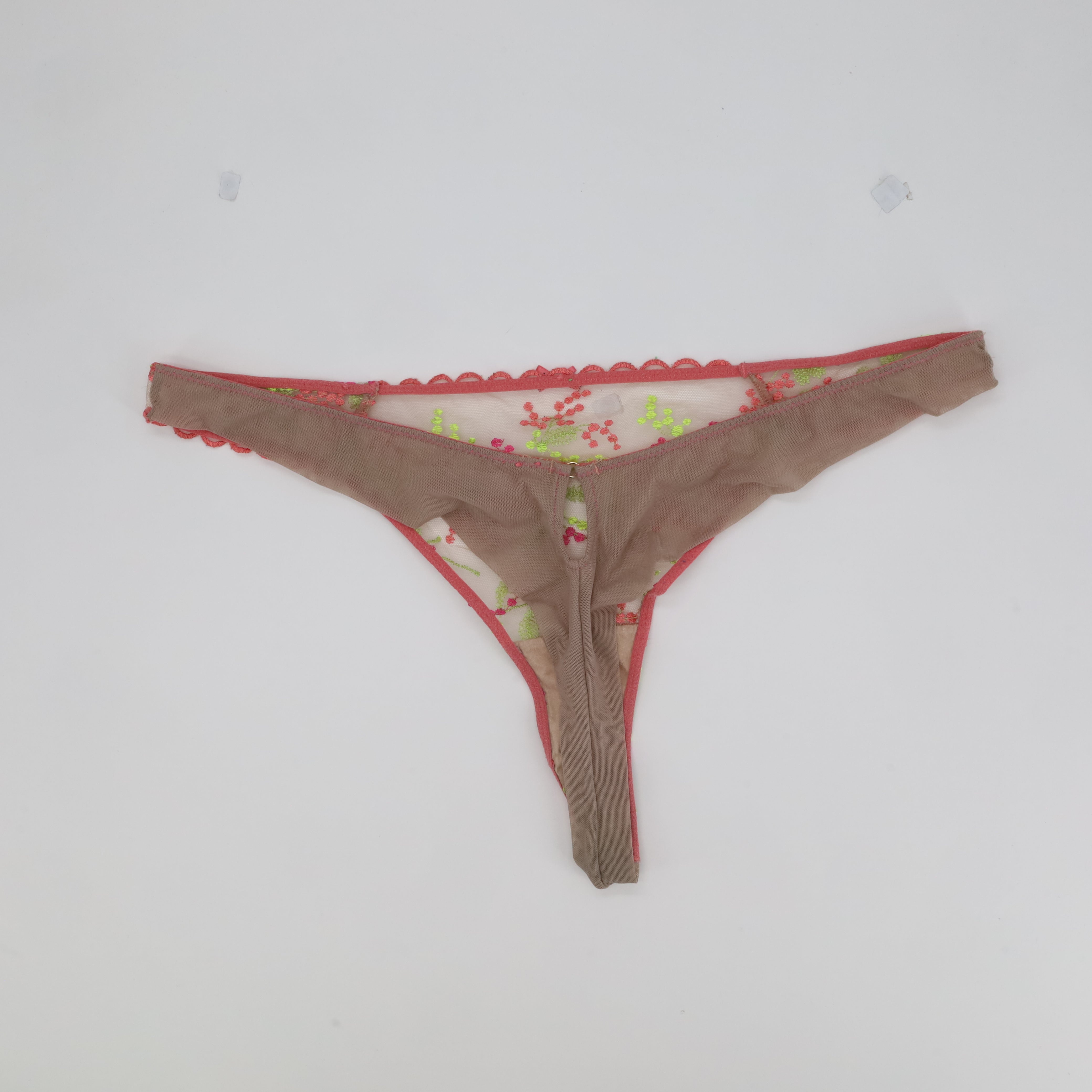 String ETAM Rose