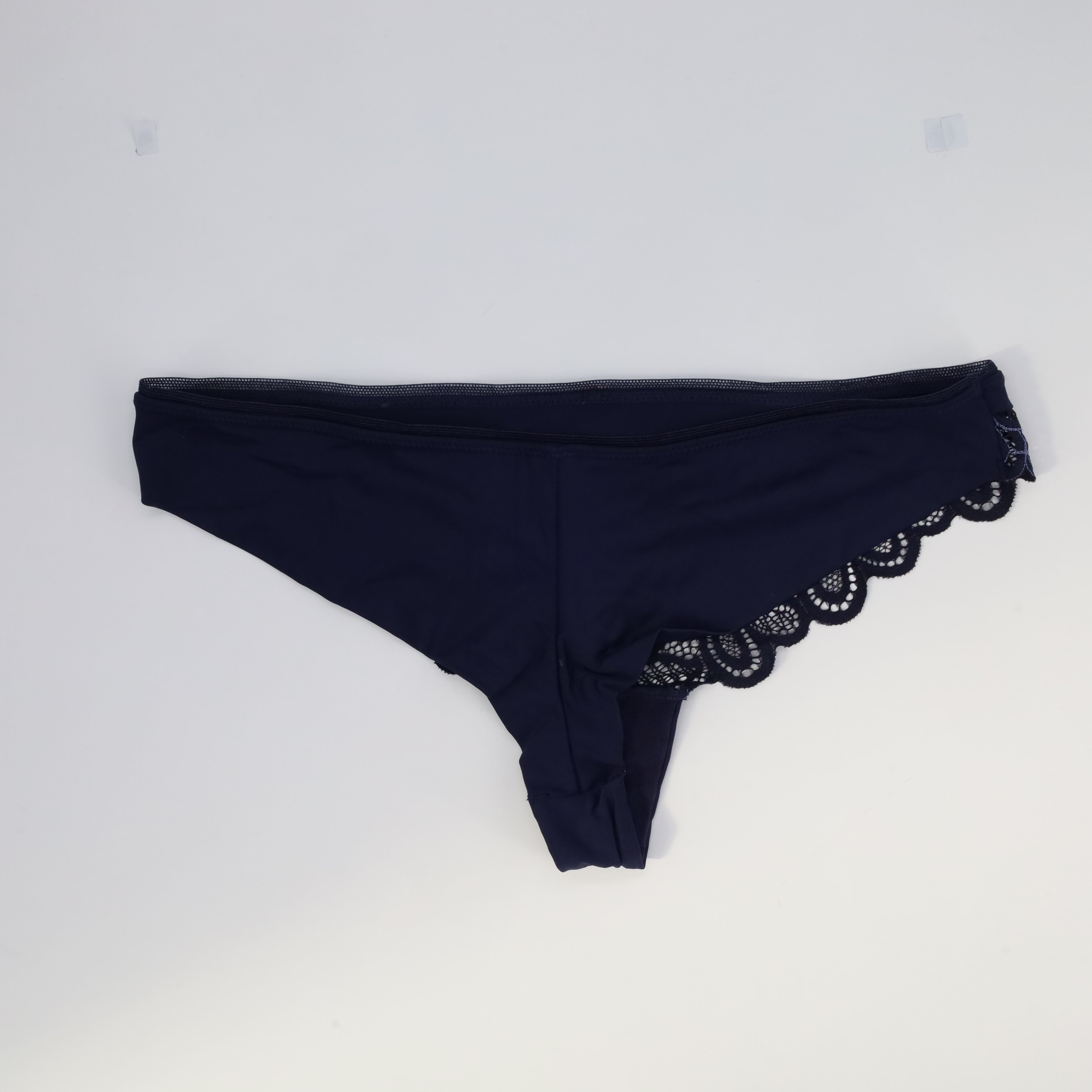 Tanga RougeGorge Bleu