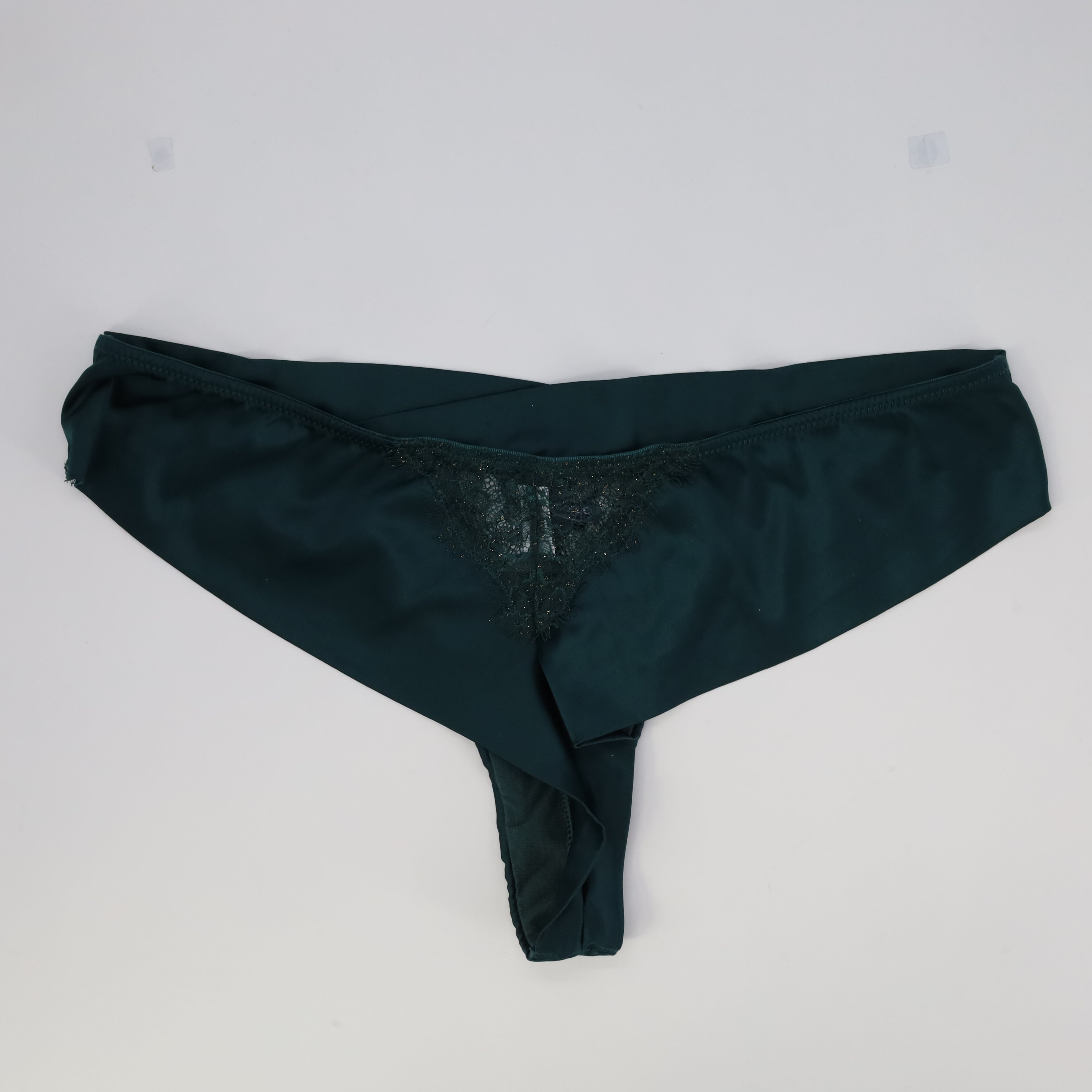 Tanga RougeGorge Vert