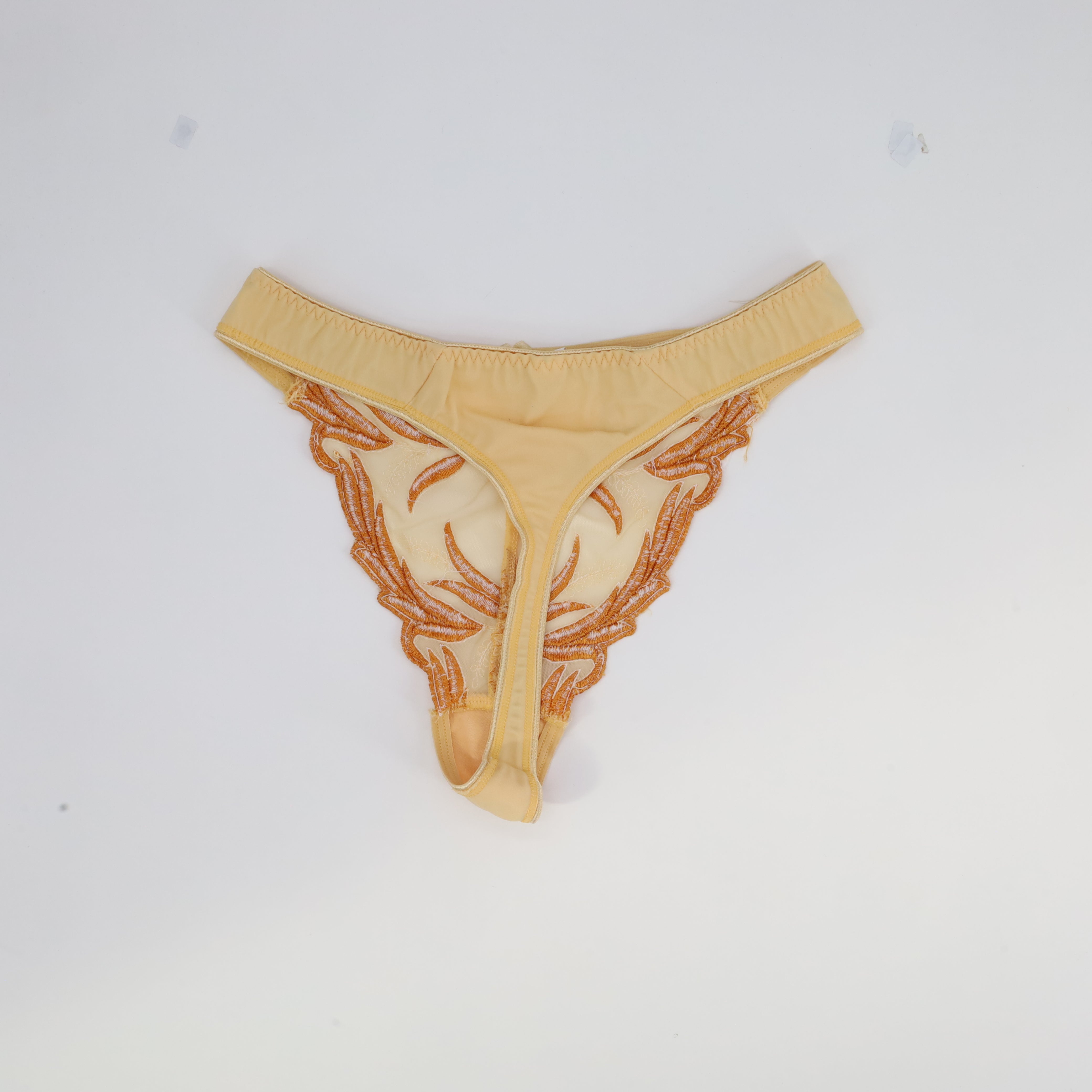 String Jaune