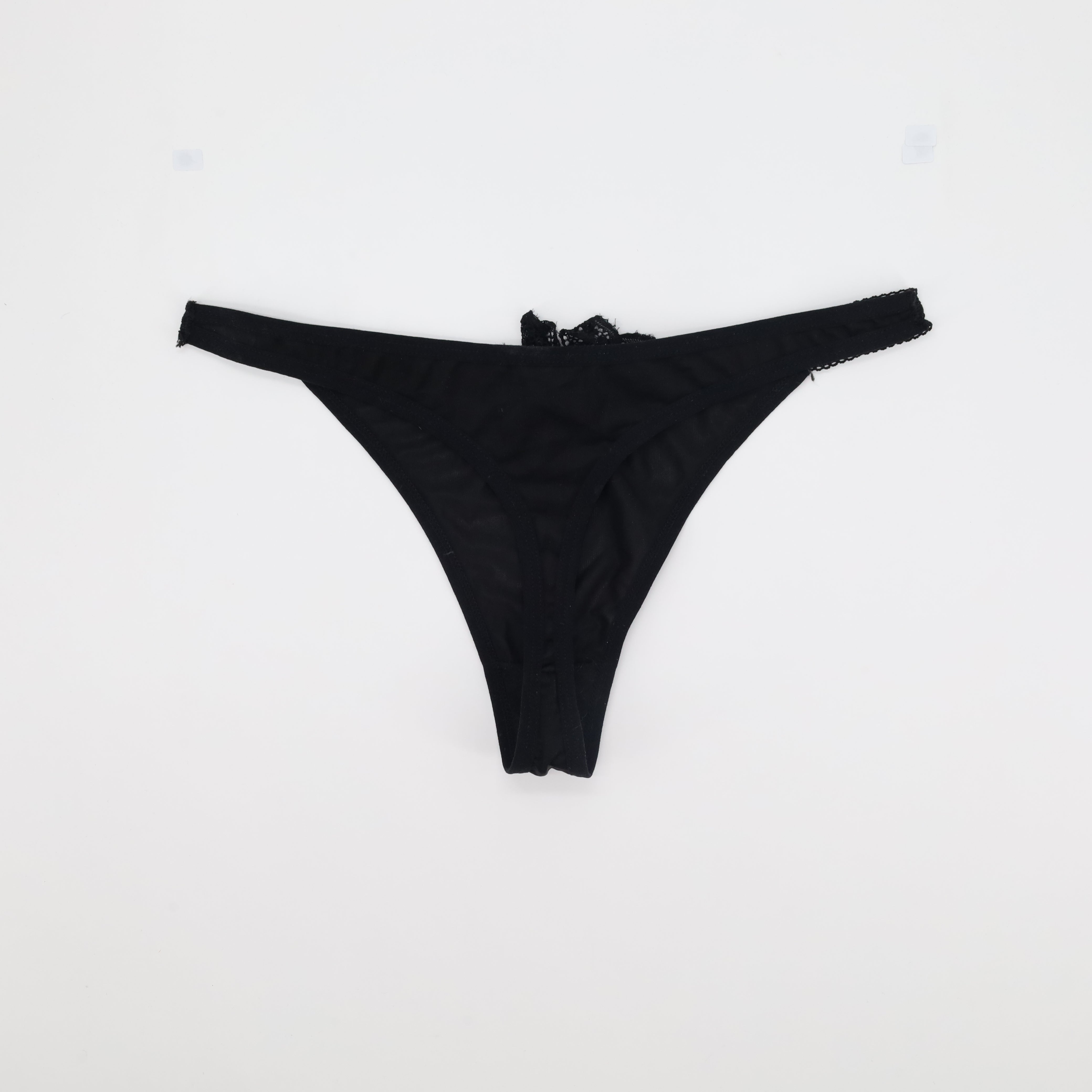 String Marque inconnue Noir