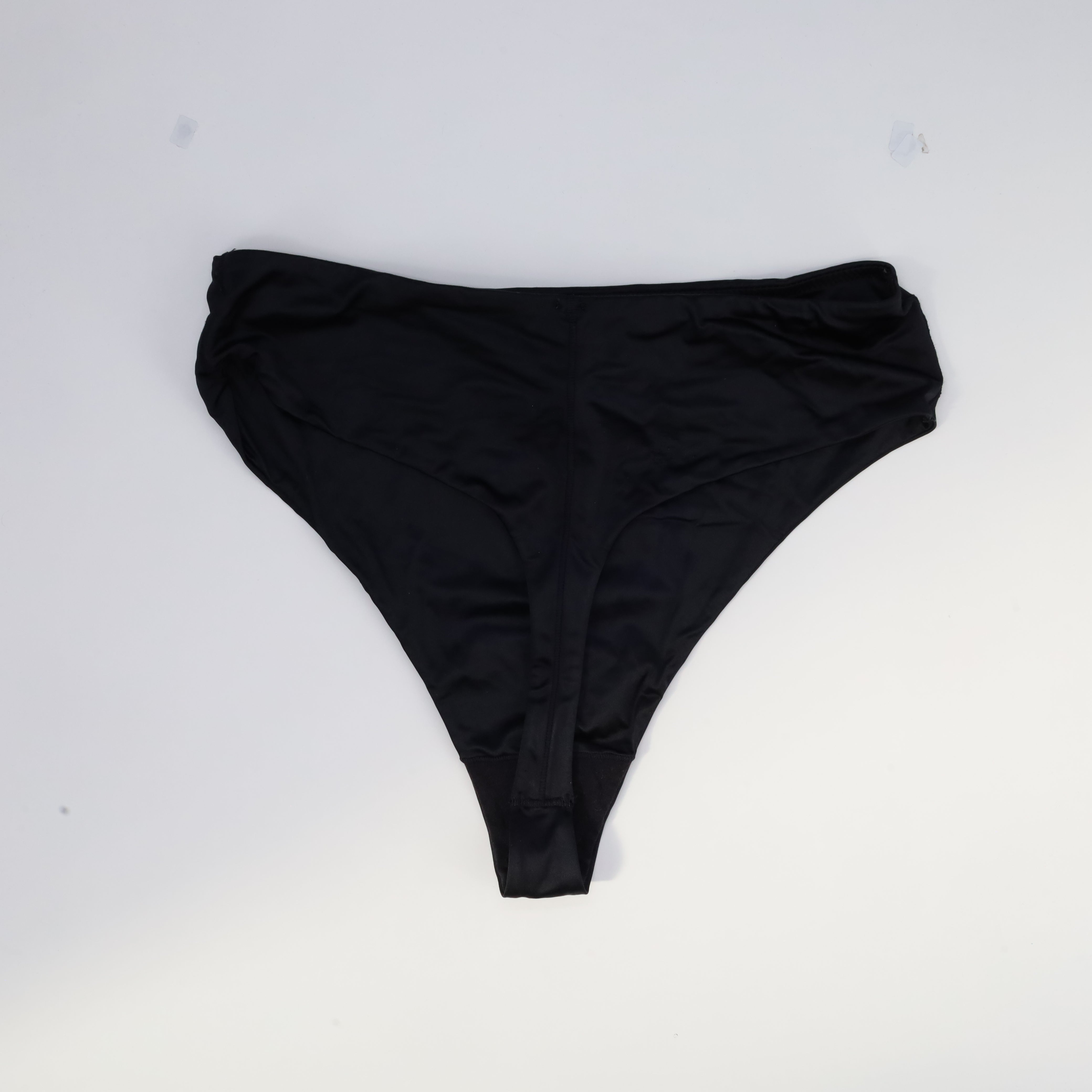 String ETAM Noir