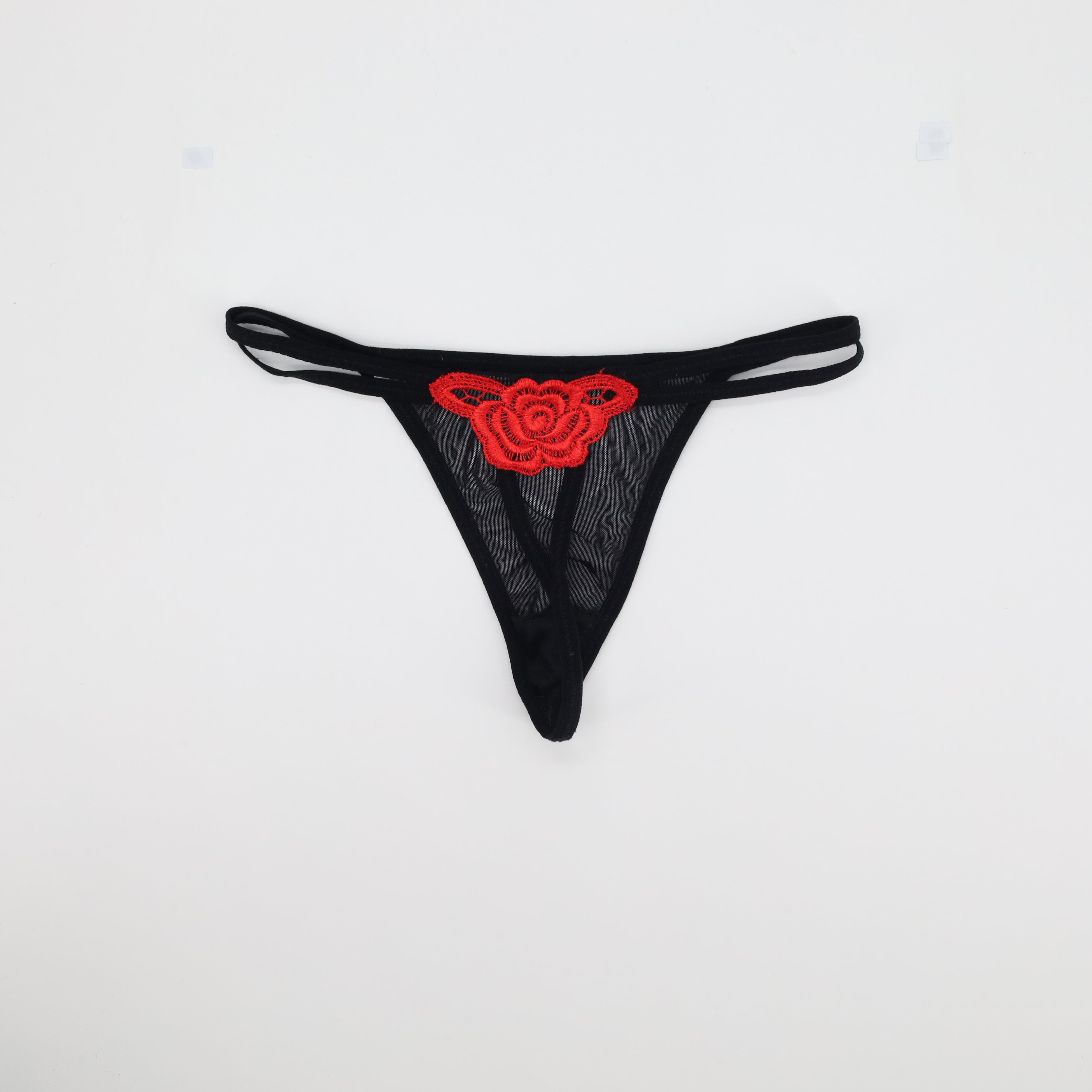 String Marque inconnue Noir