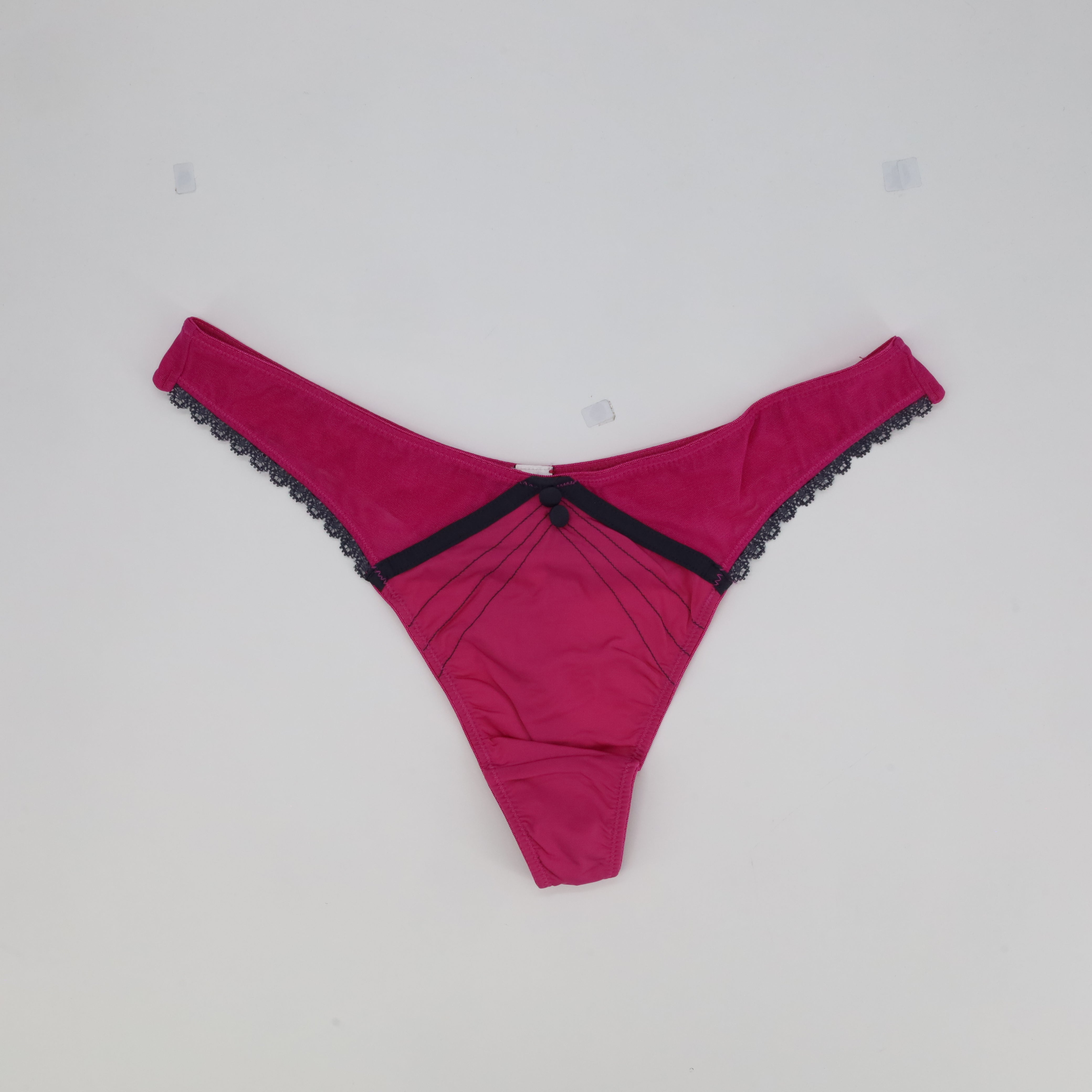 String ETAM Rose