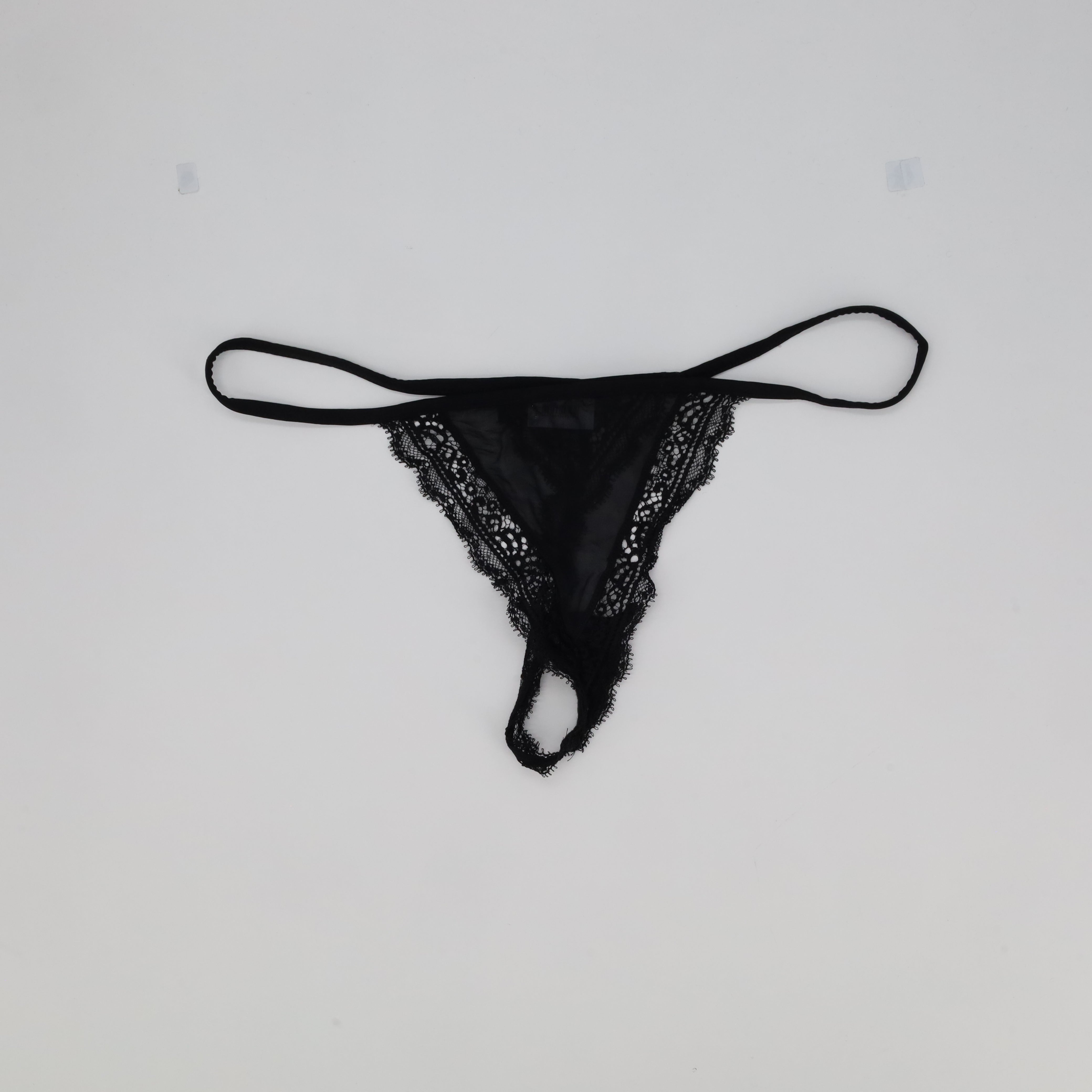 String Andres Sarda Noir