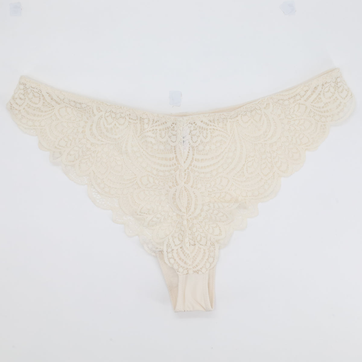 Tanga RougeGorge Blanc