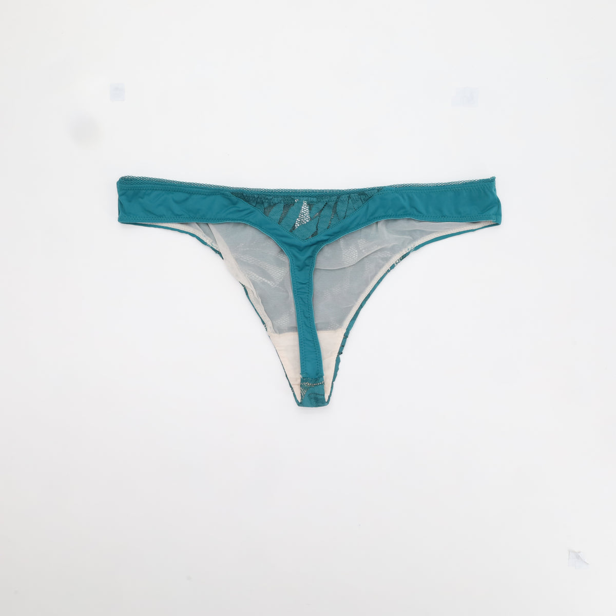 String RougeGorge Vert