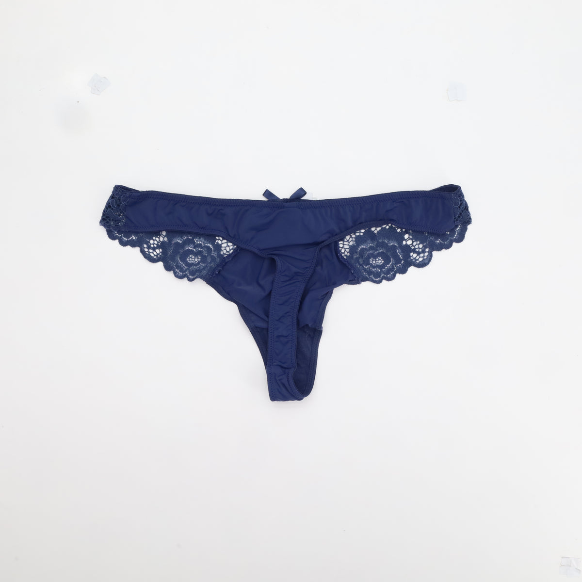 String RougeGorge Bleu